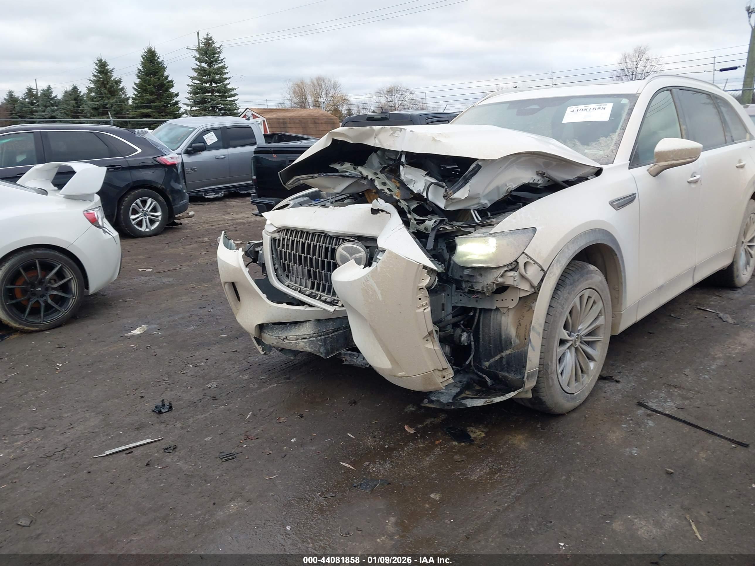 MAZDA CX-90 image 6