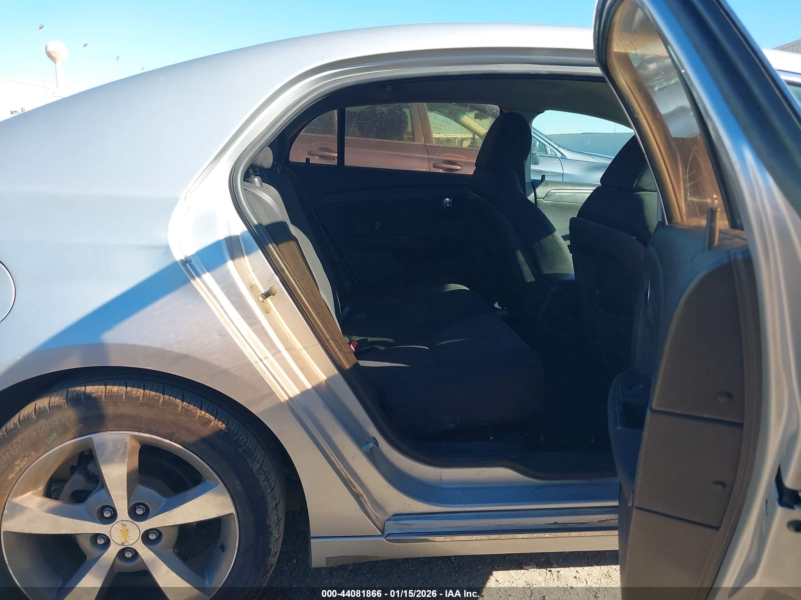 CHEVROLET MALIBU image 8