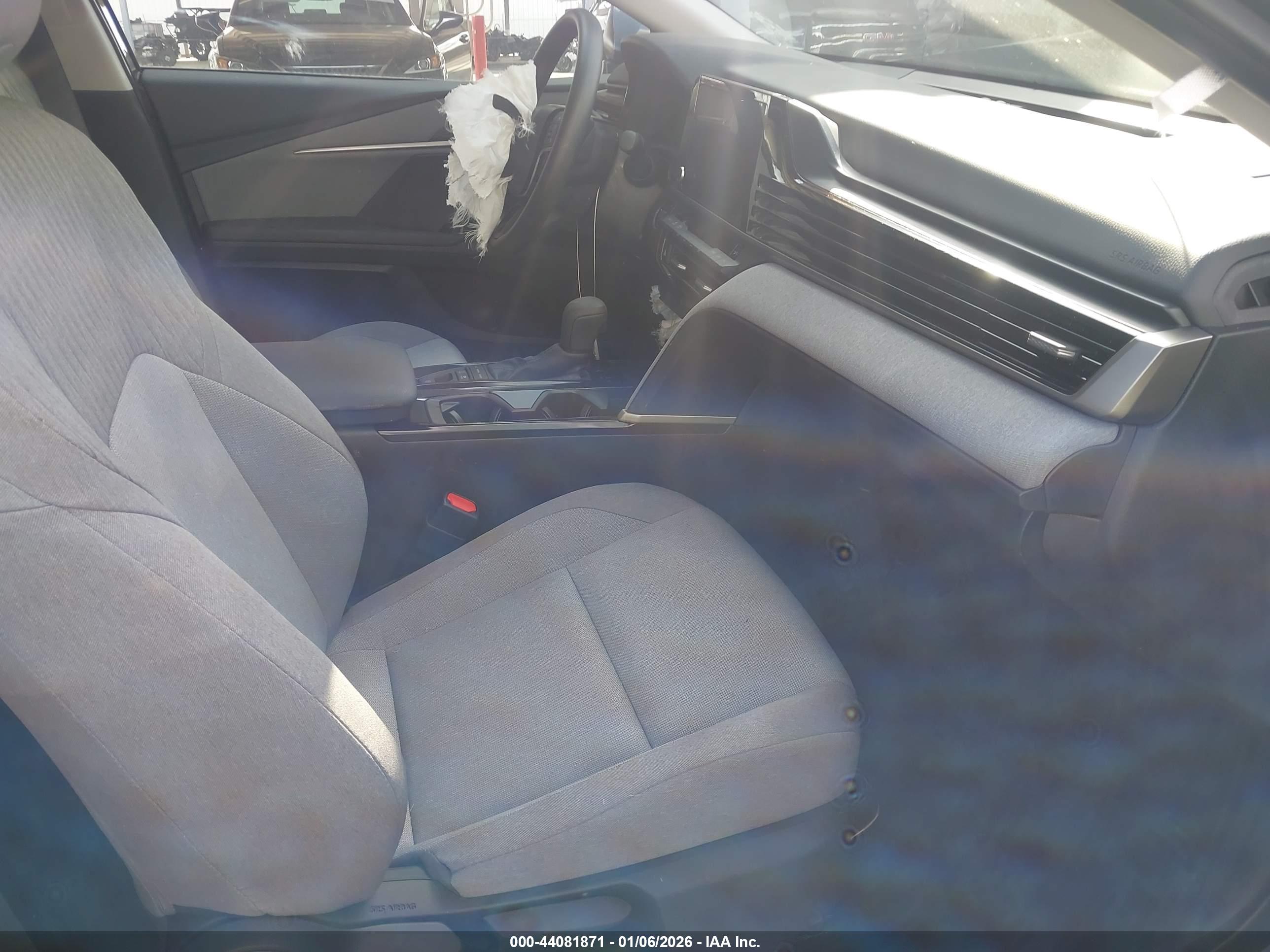 TOYOTA CAMRY image 5