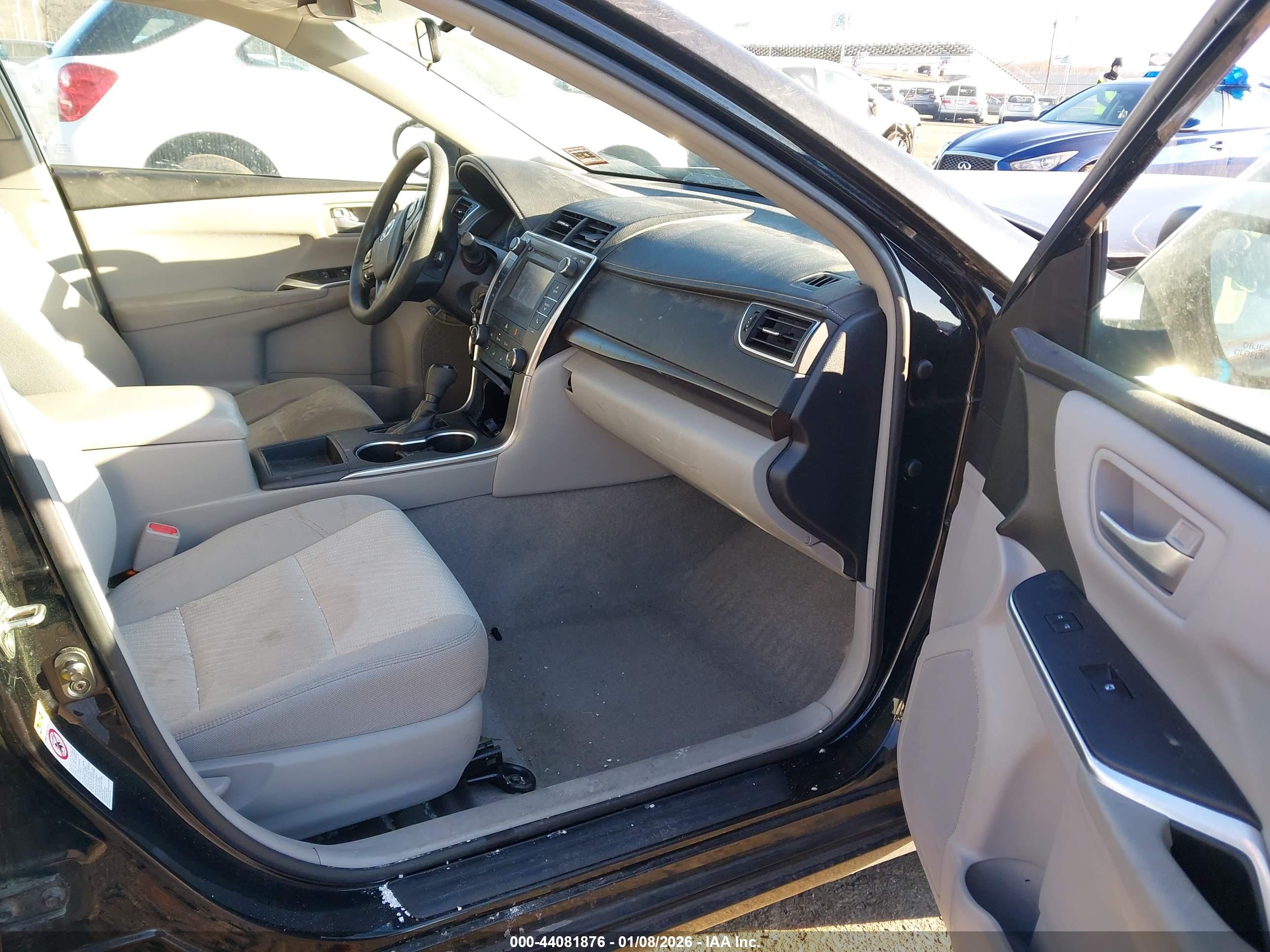 TOYOTA CAMRY image 5