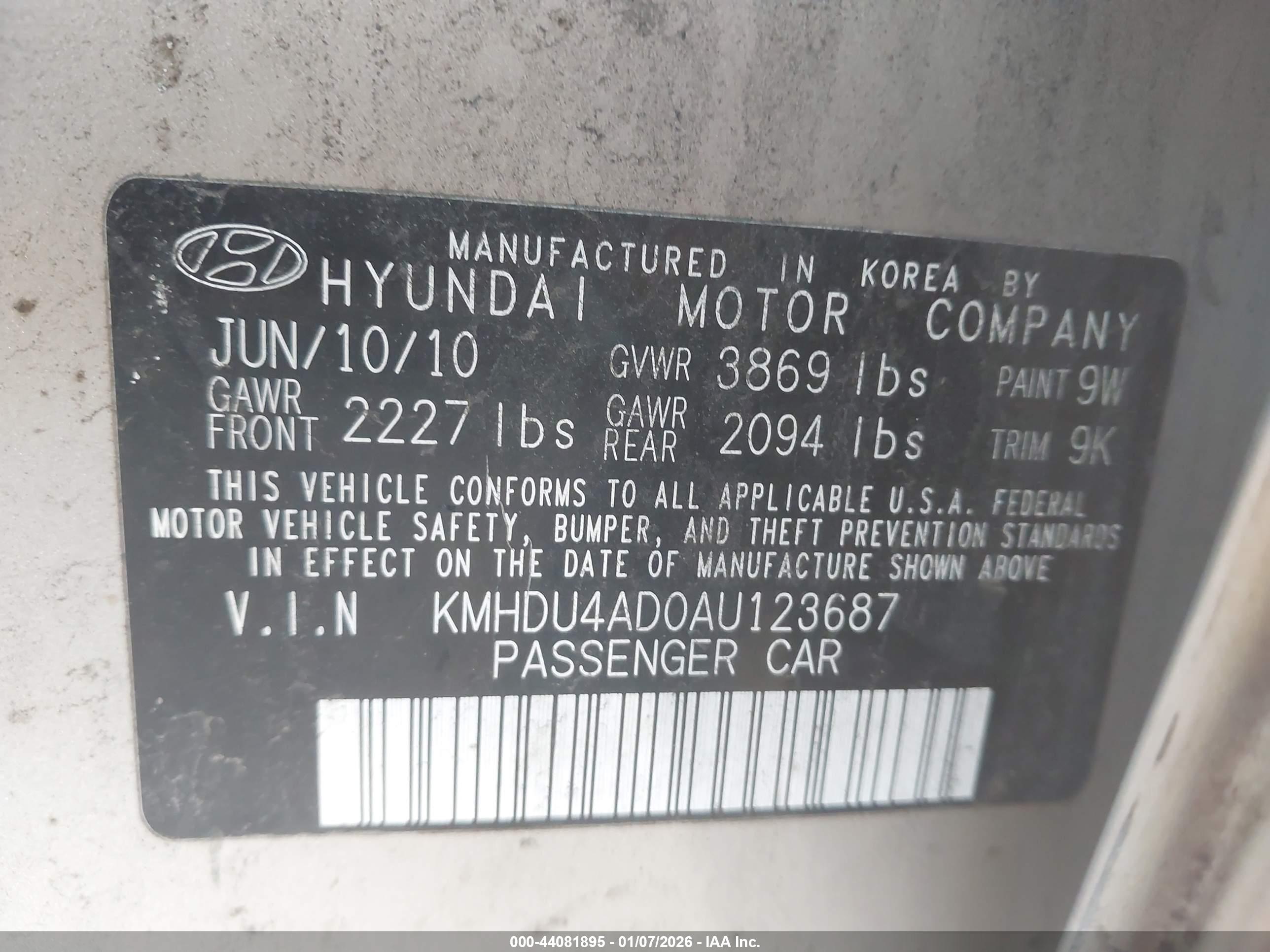 HYUNDAI ELANTRA image 9