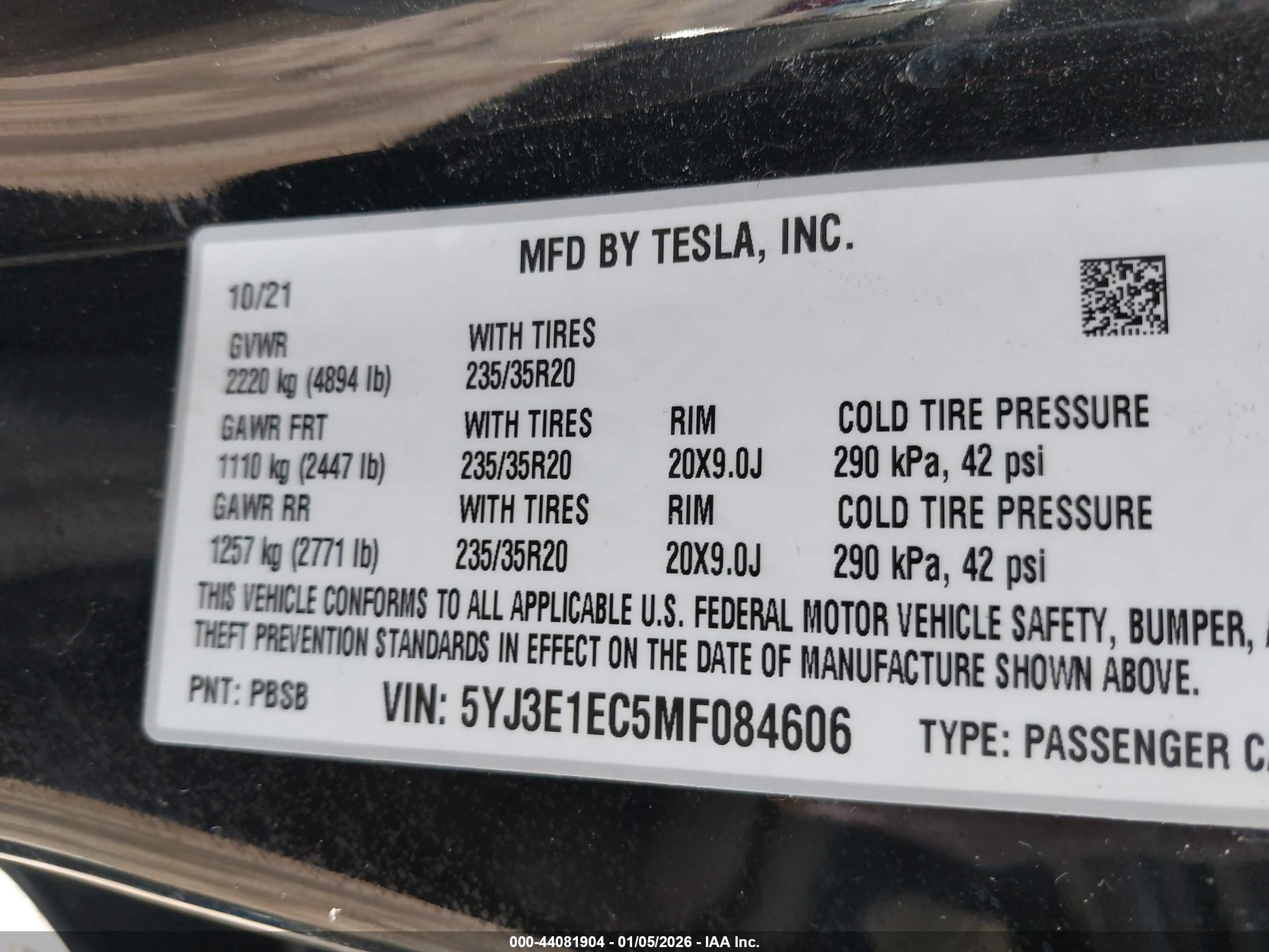 TESLA MODEL image 9