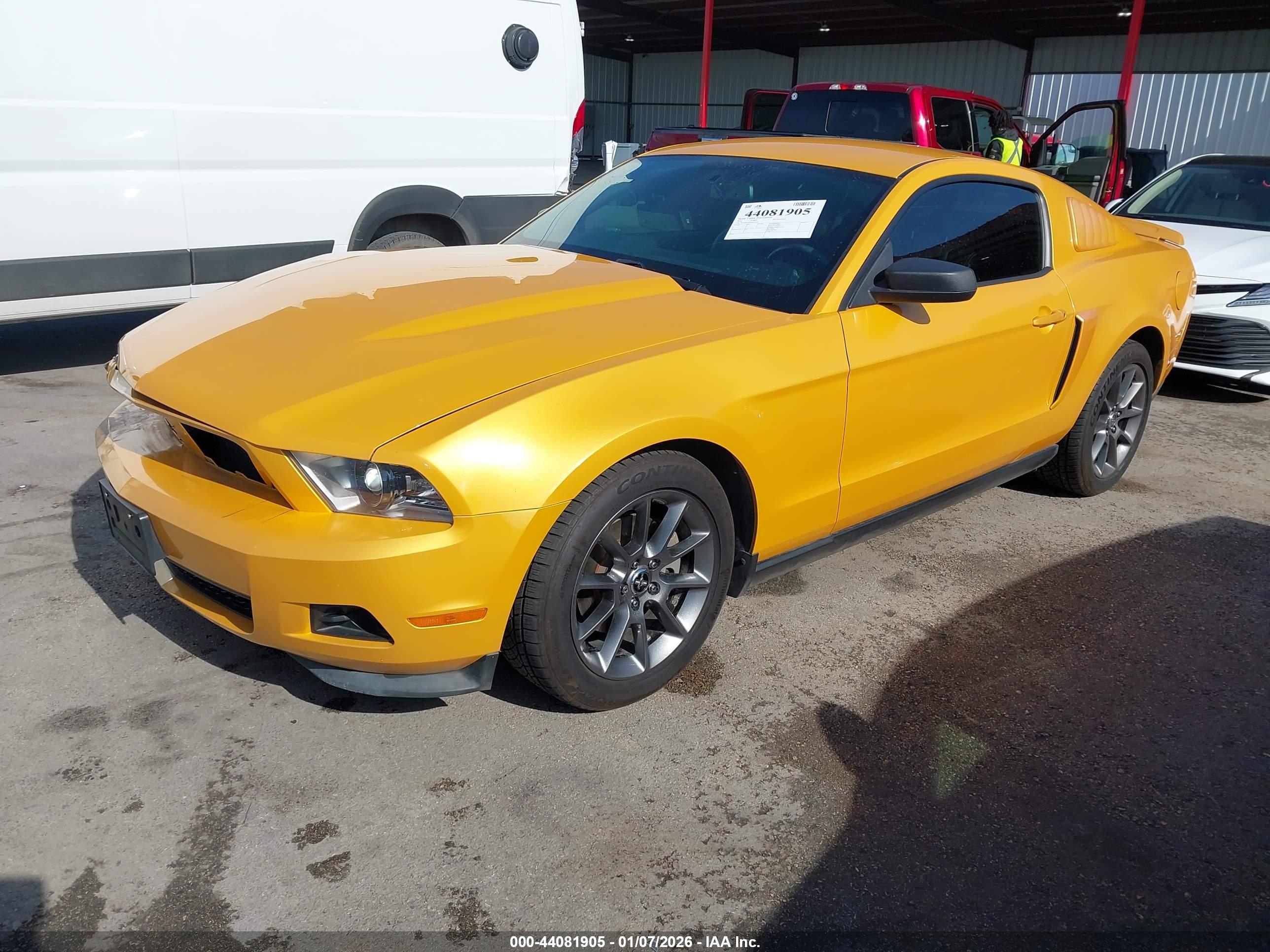FORD MUSTANG image 2