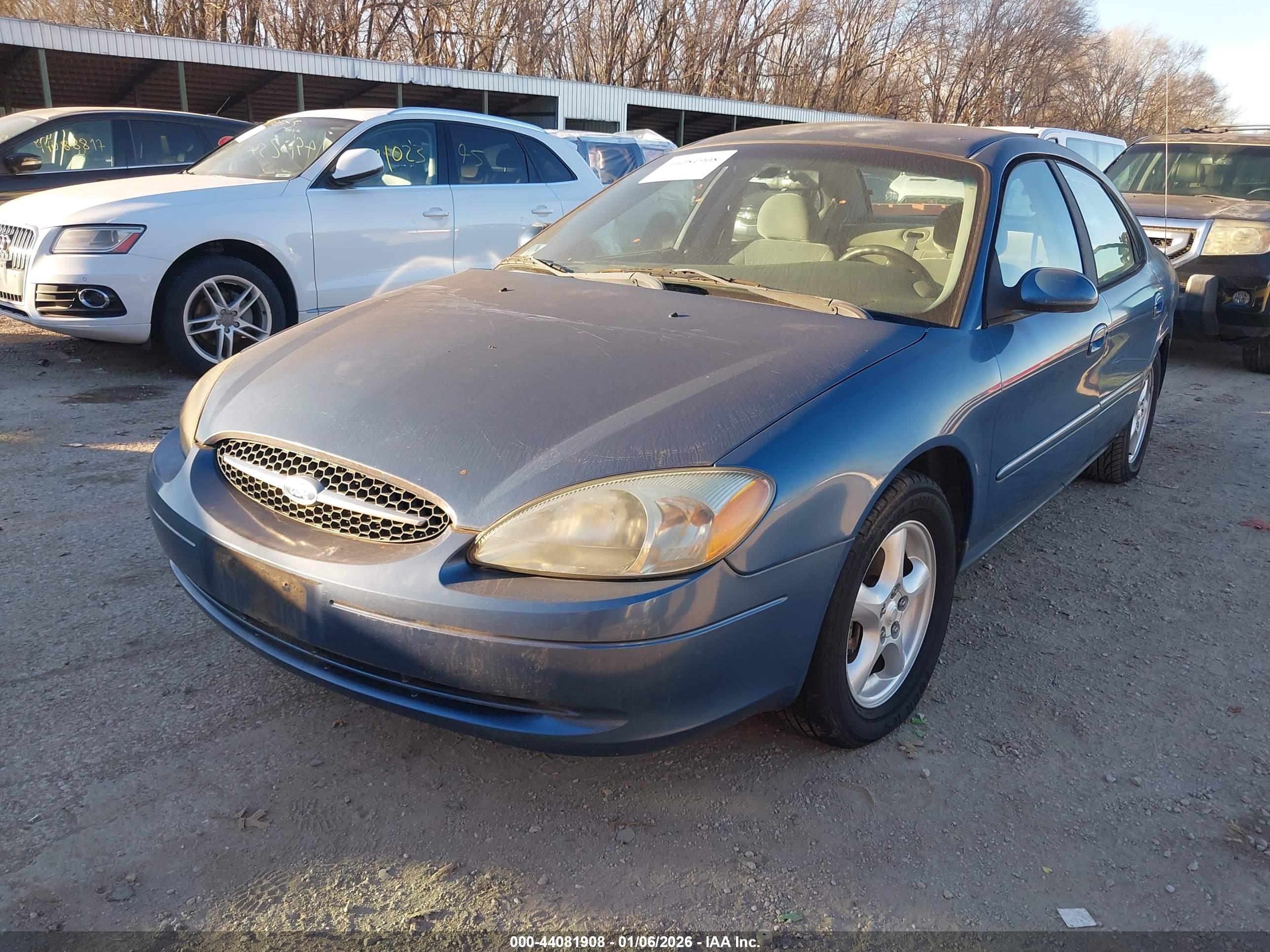 FORD TAURUS image 2