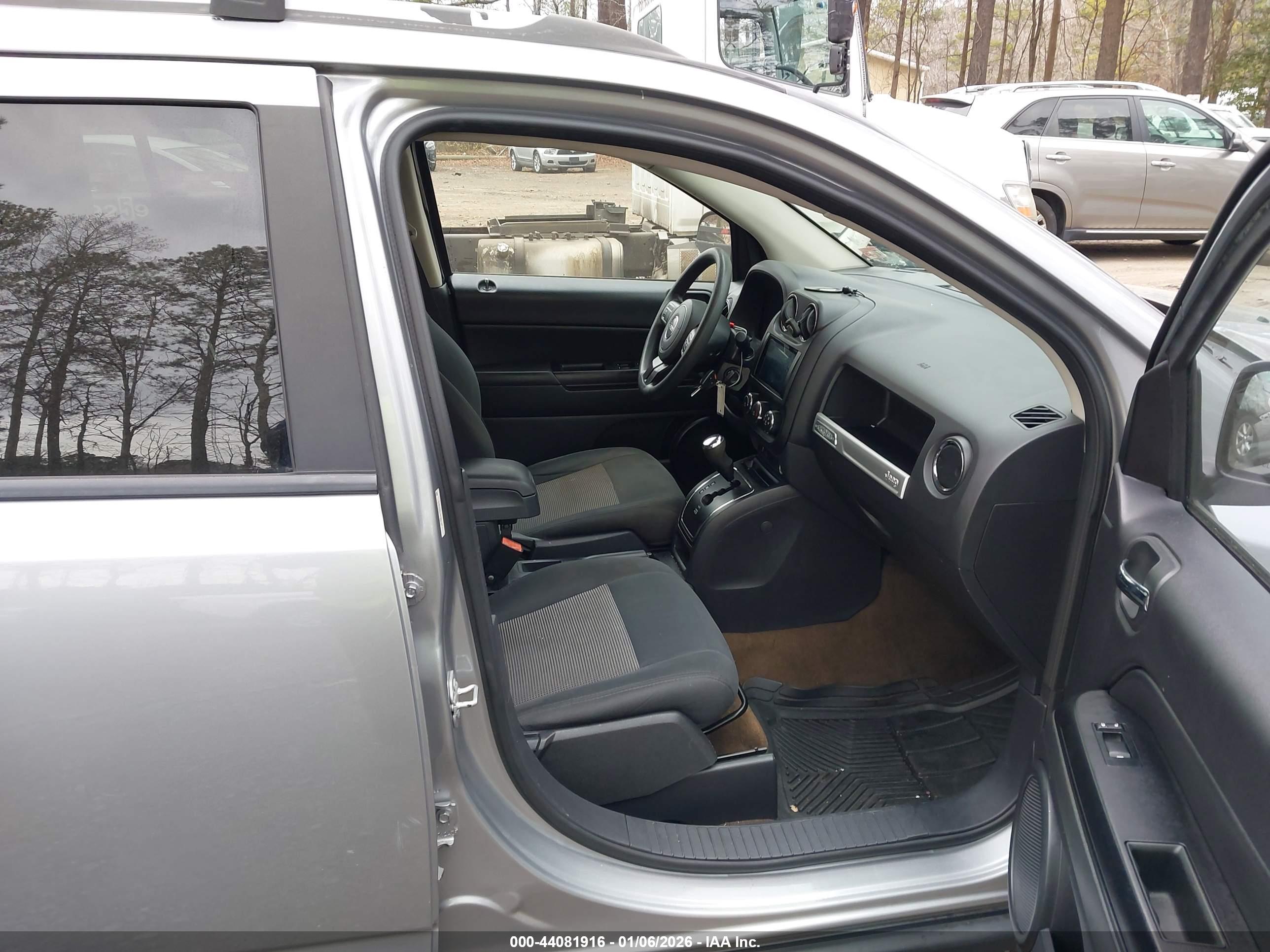 JEEP COMPASS image 5