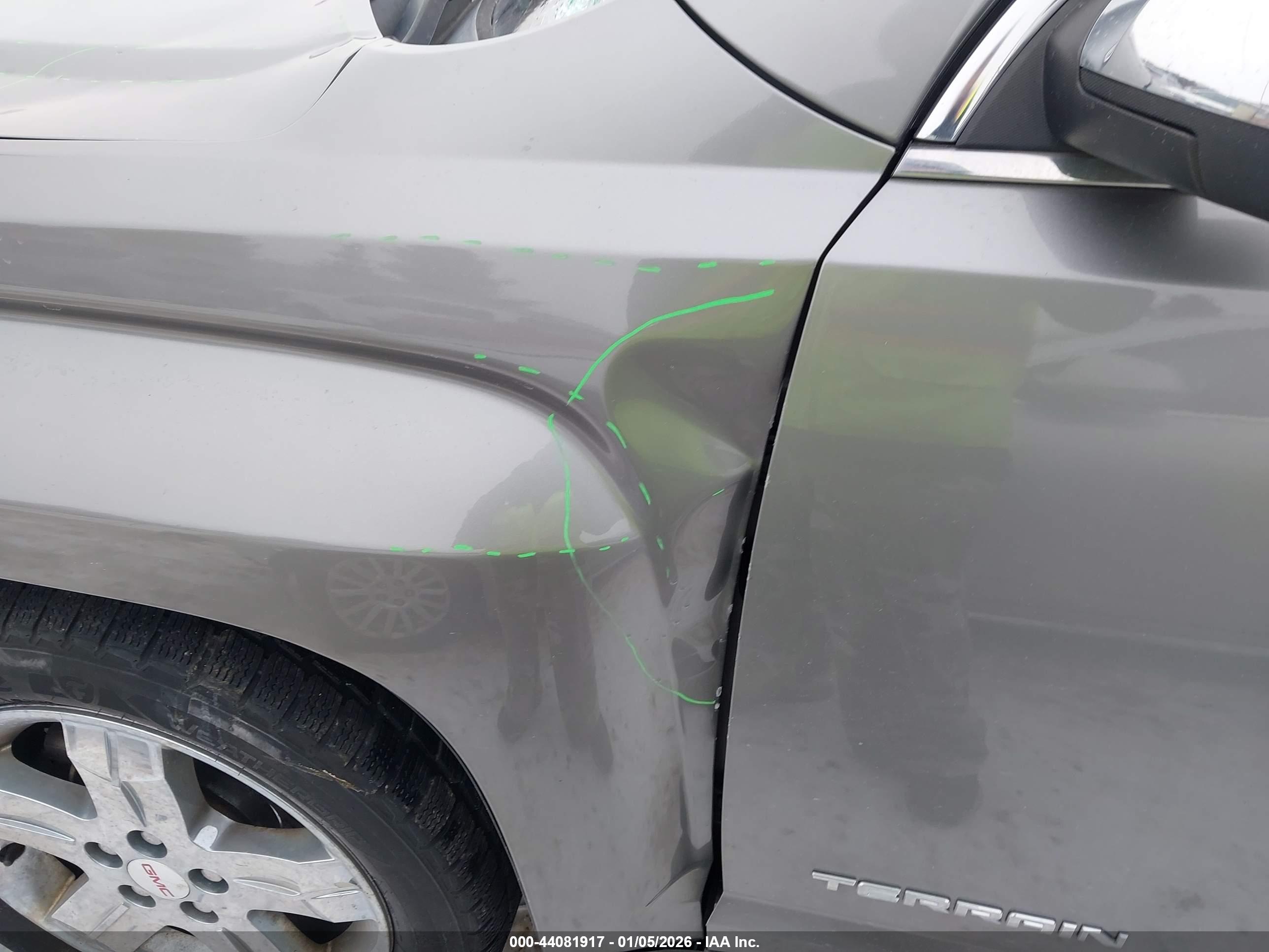 GMC TERRAIN image 6