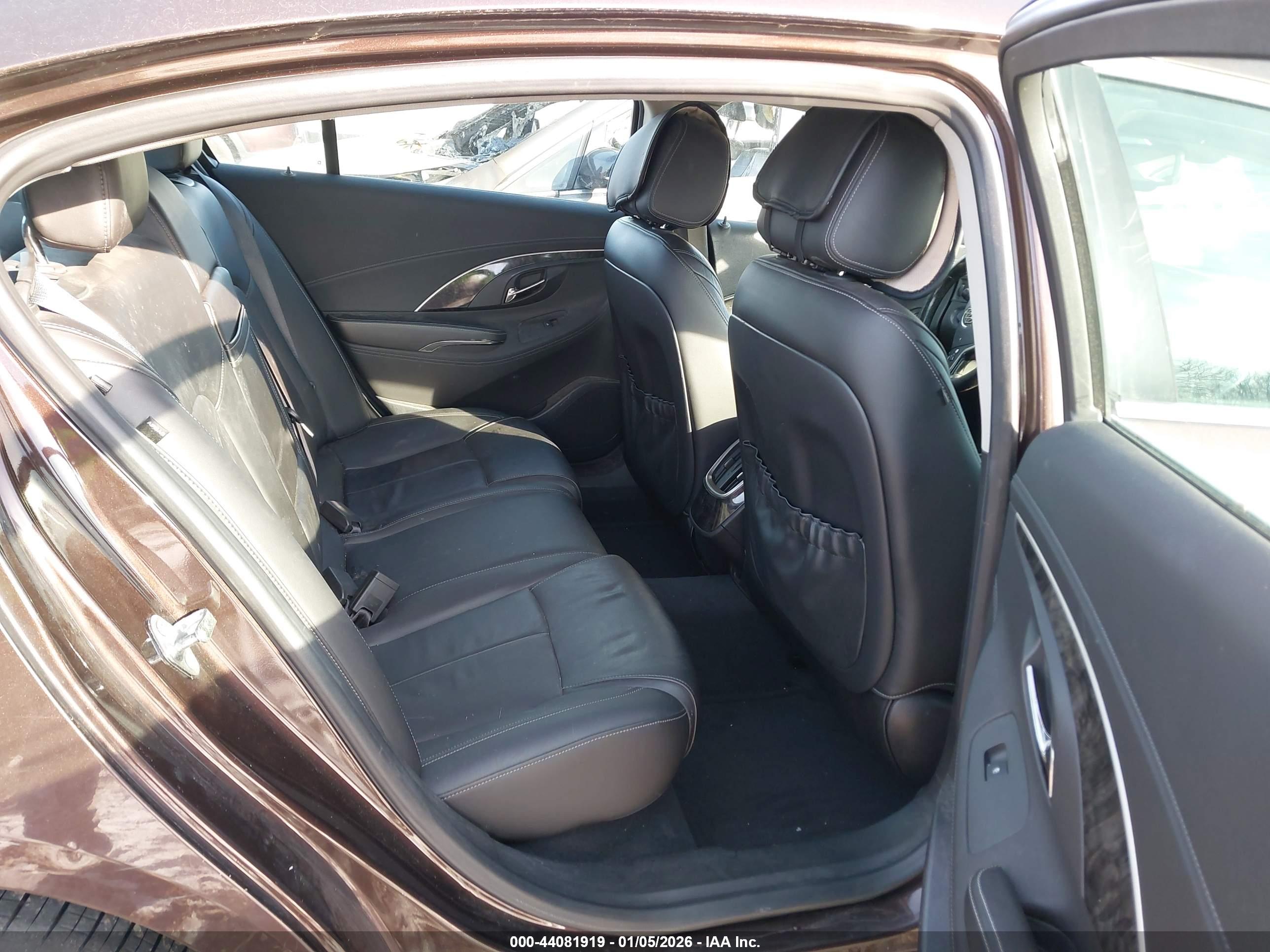 BUICK LACROSSE image 8