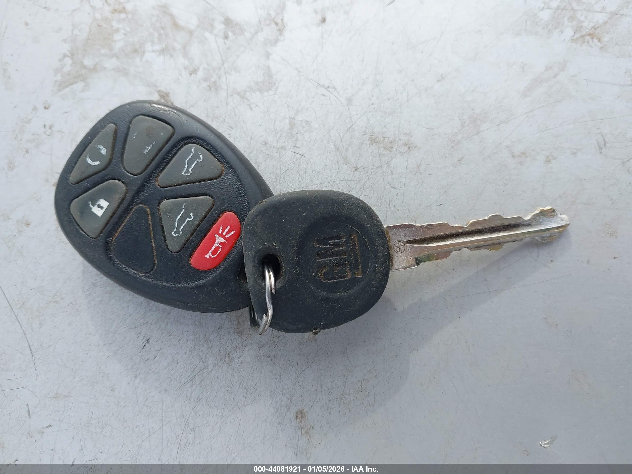 GMC YUKON image 11