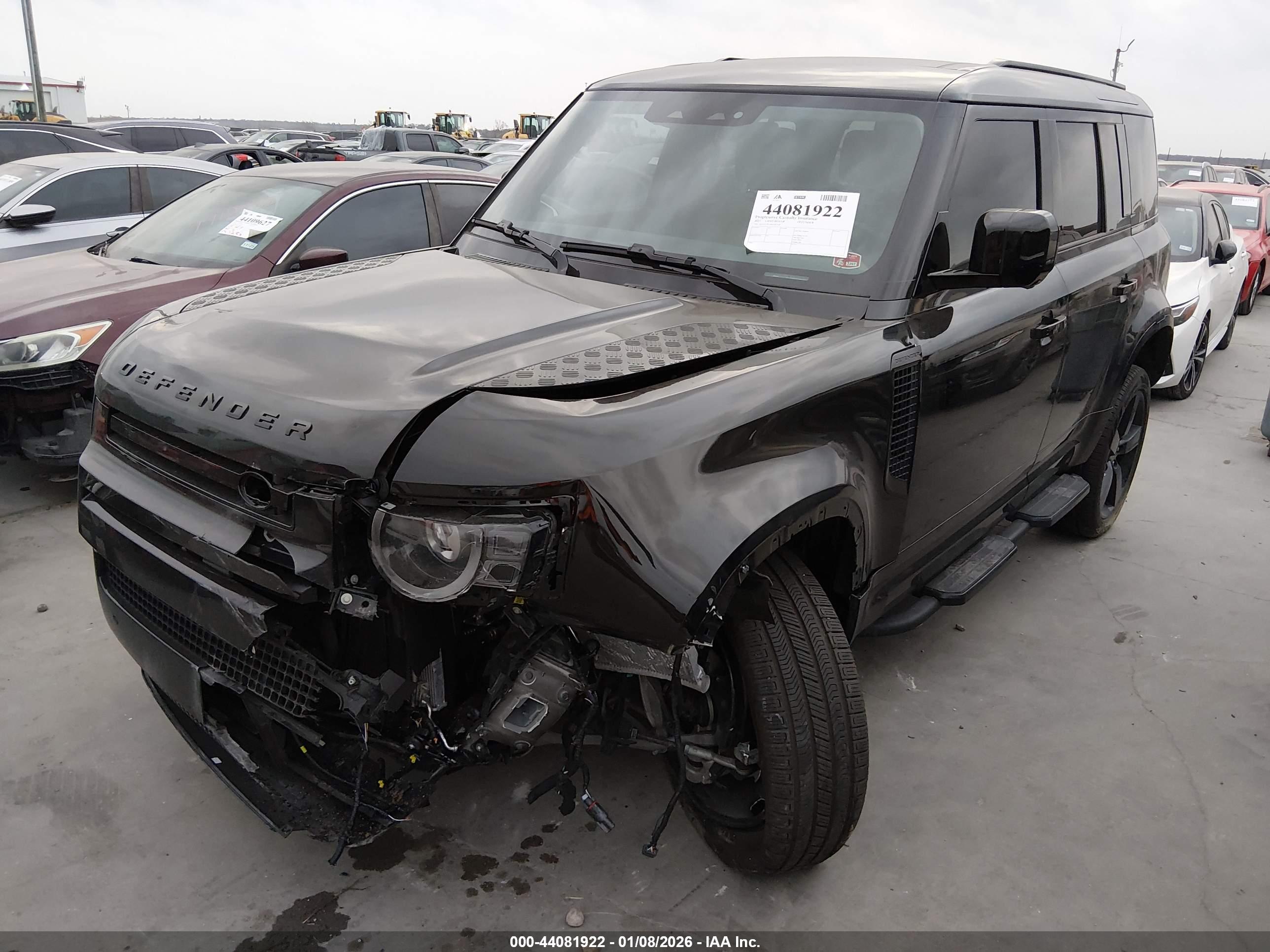 LAND ROVER image 2