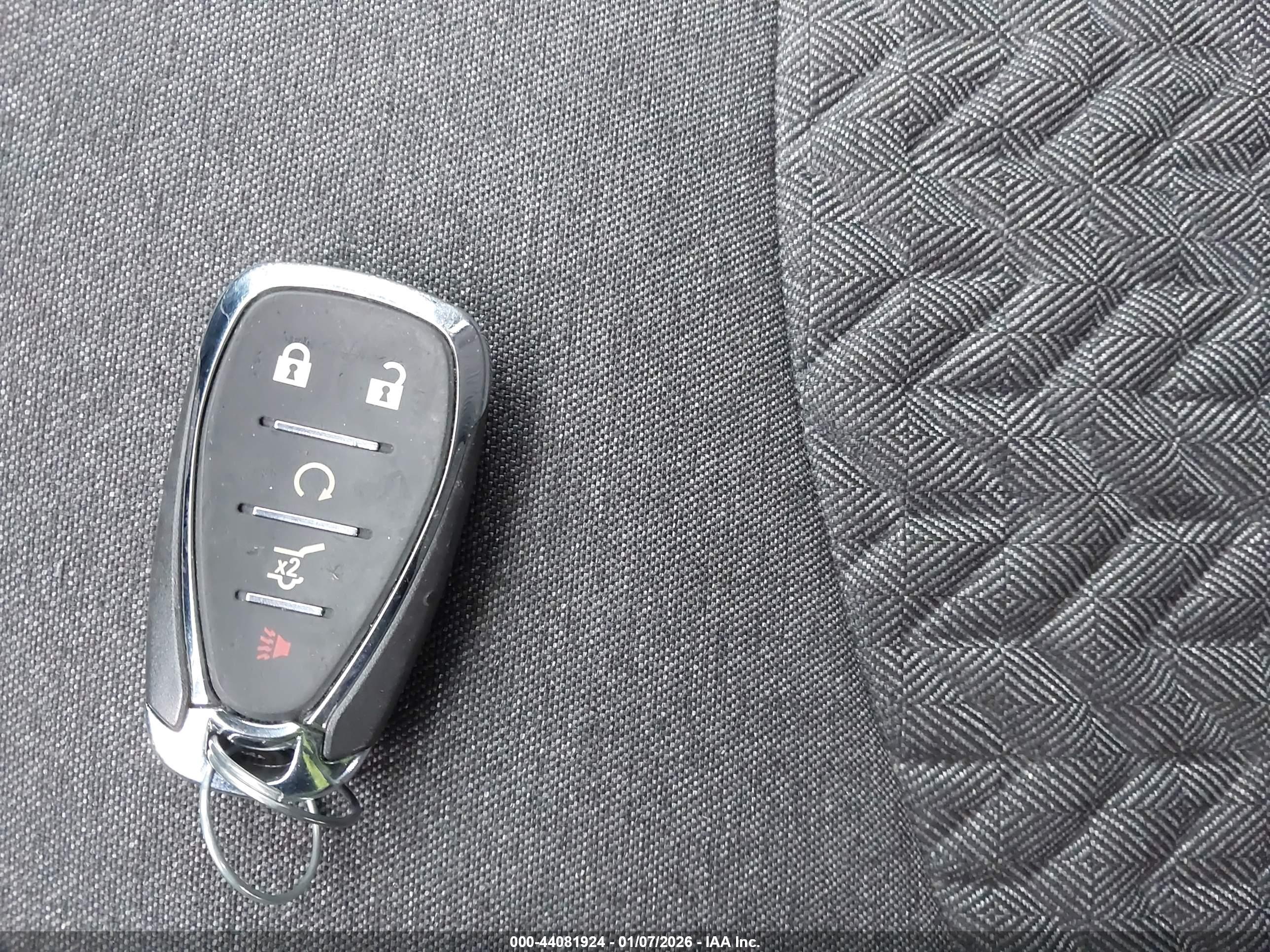 CHEVROLET EQUINOX image 11