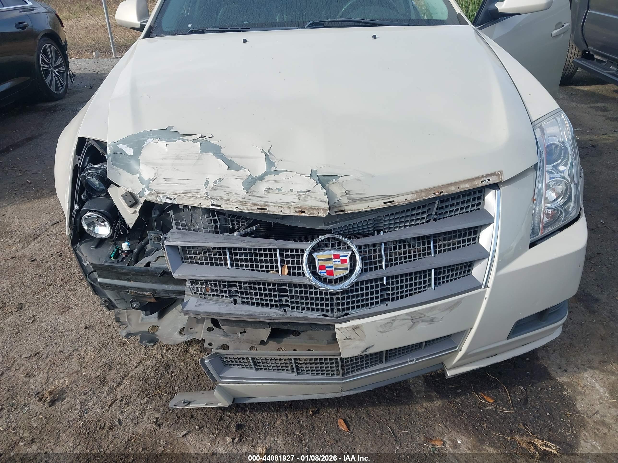 CADILLAC CTS image 10