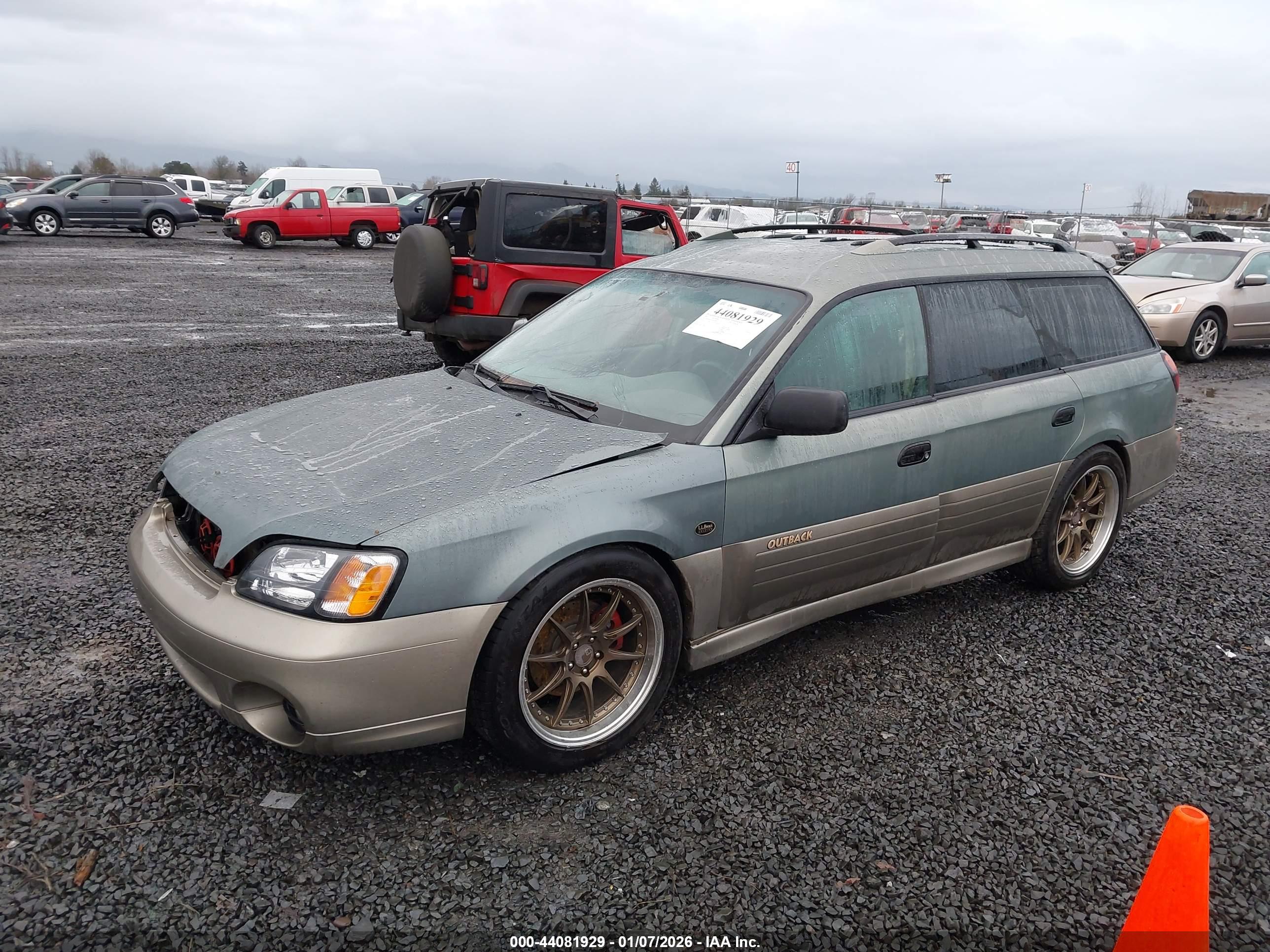 SUBARU OUTBACK image 2
