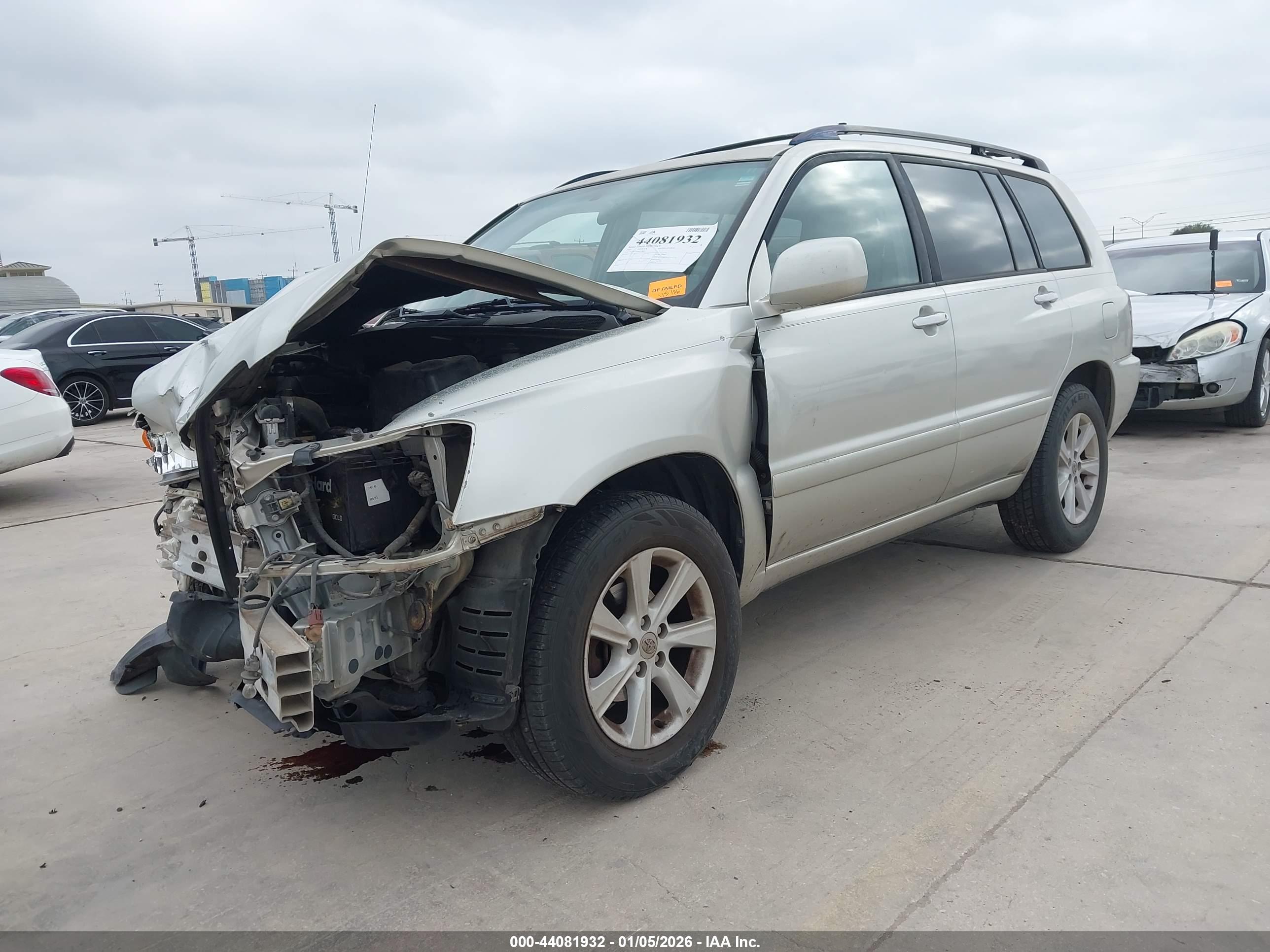 TOYOTA HIGHLANDER image 2