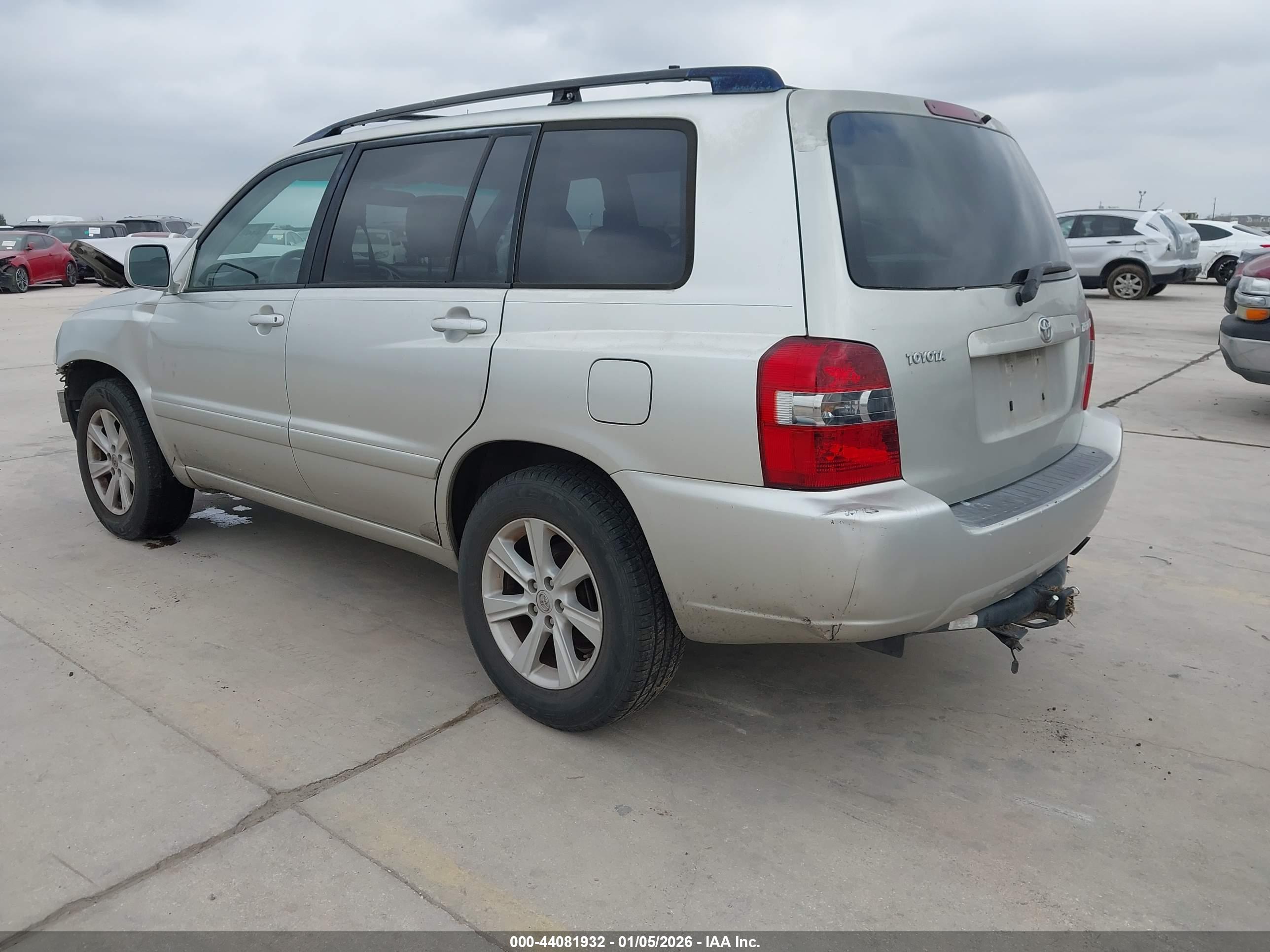 TOYOTA HIGHLANDER image 3