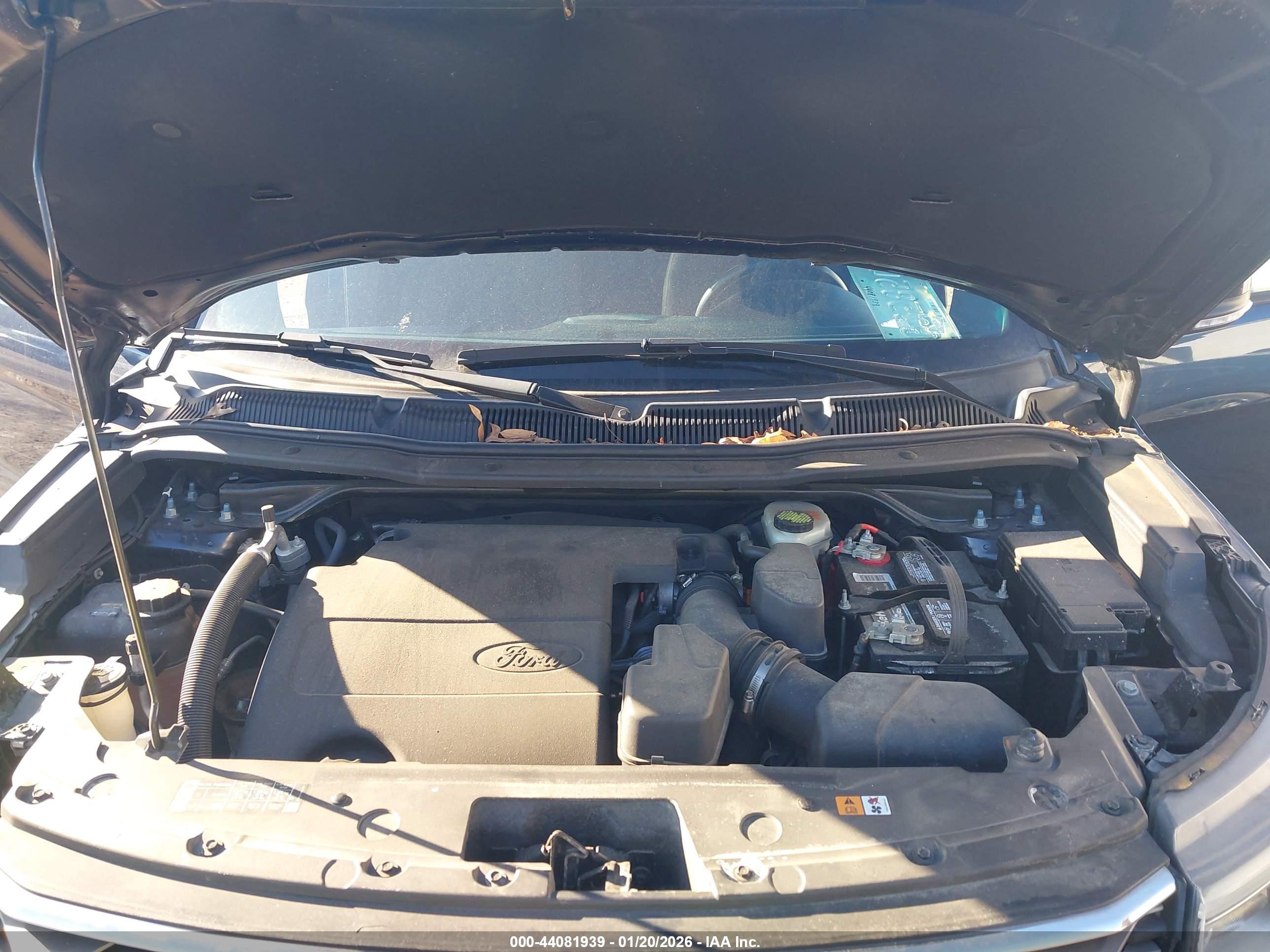 FORD EXPLORER image 10