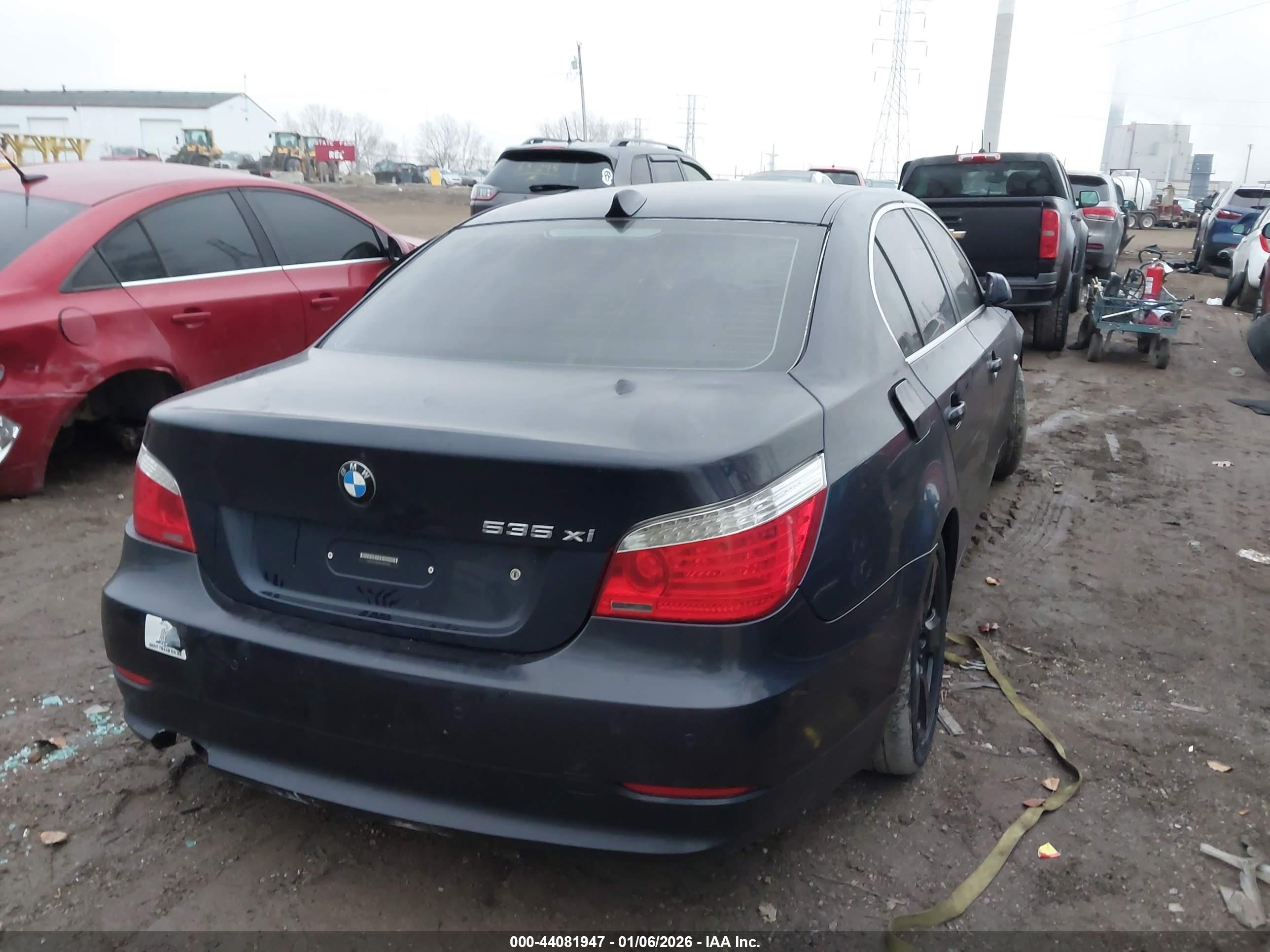 BMW 535XI image 4