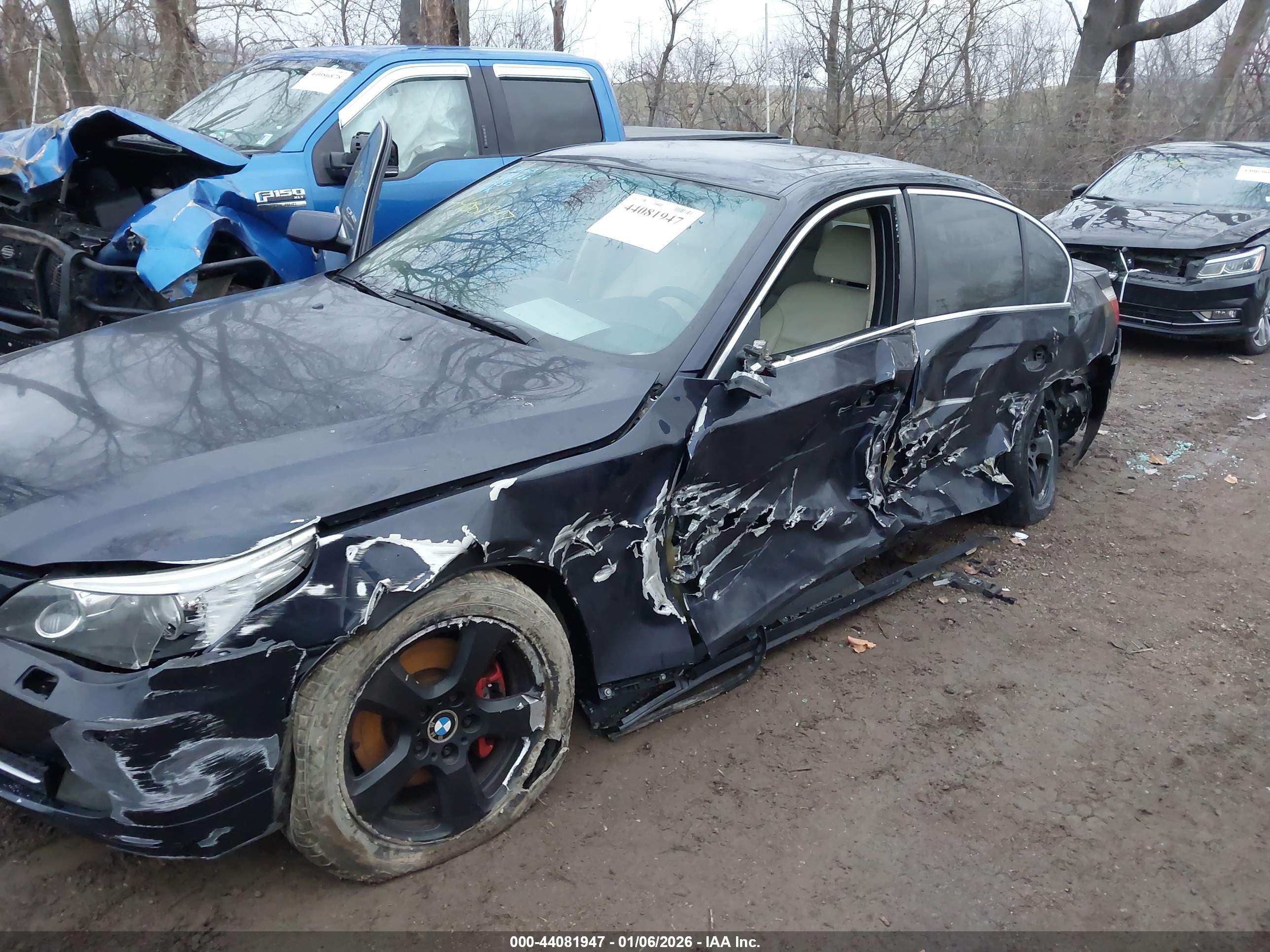 BMW 535XI image 6