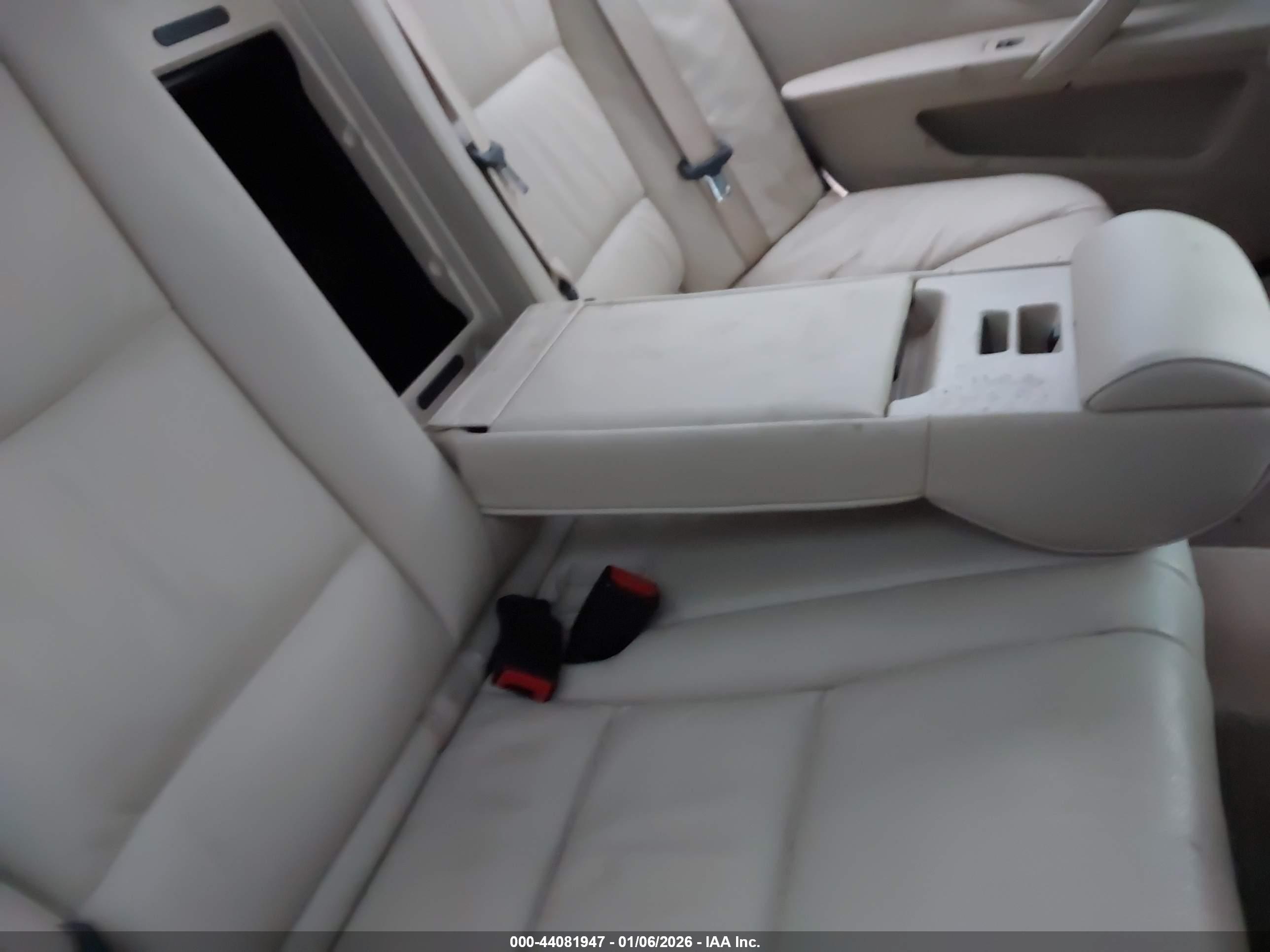 BMW 535XI image 8