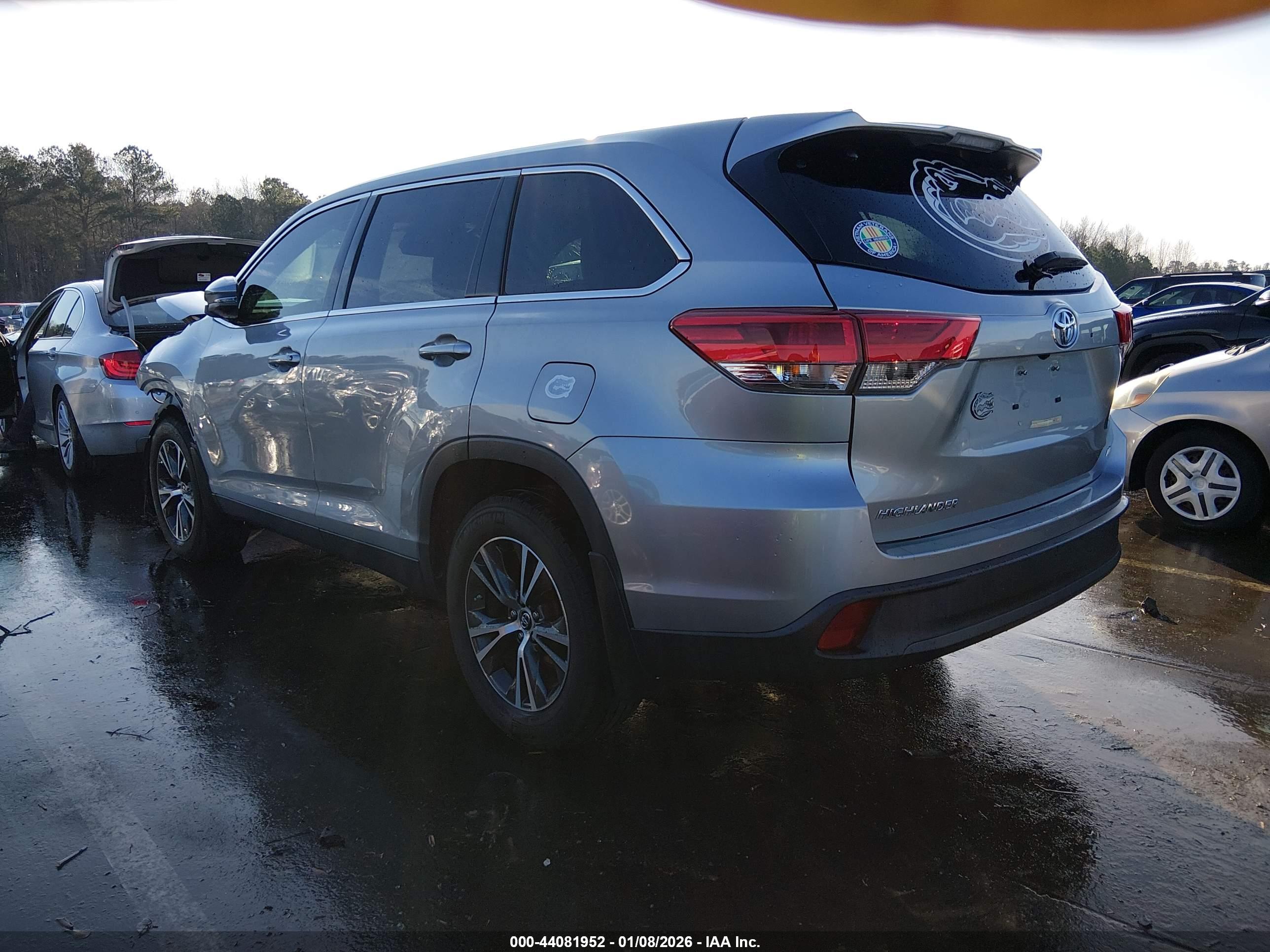 TOYOTA HIGHLANDER image 3