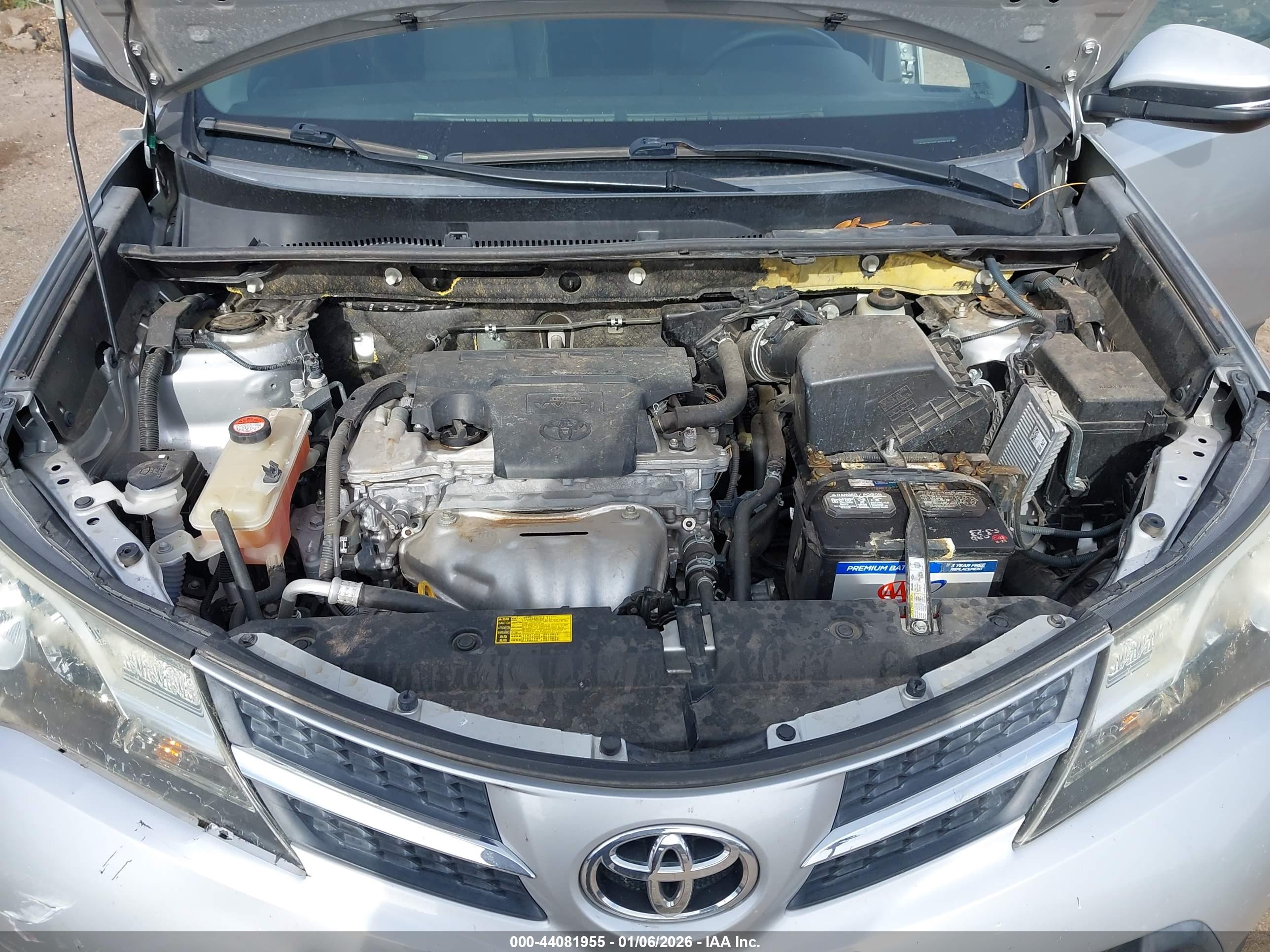 TOYOTA RAV4 image 10