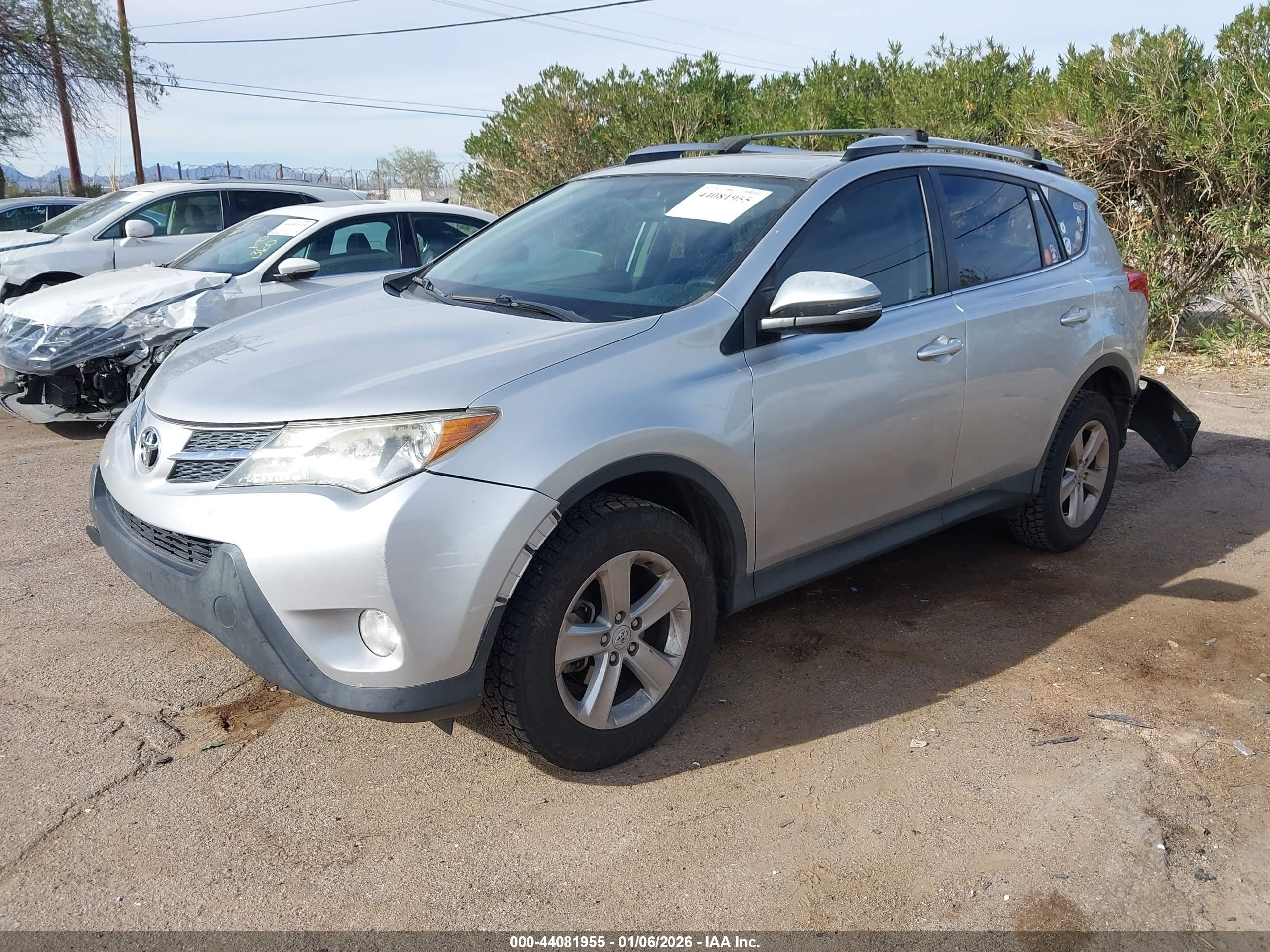 TOYOTA RAV4 image 2