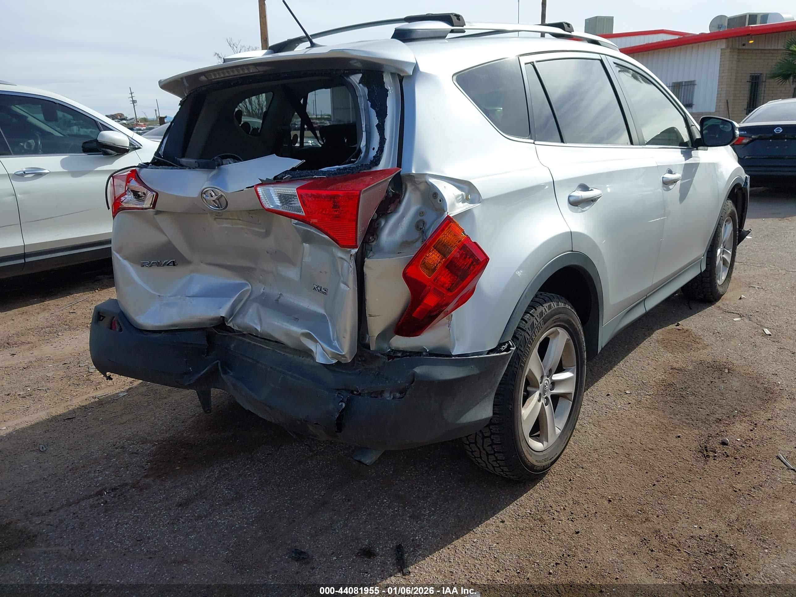 TOYOTA RAV4 image 6