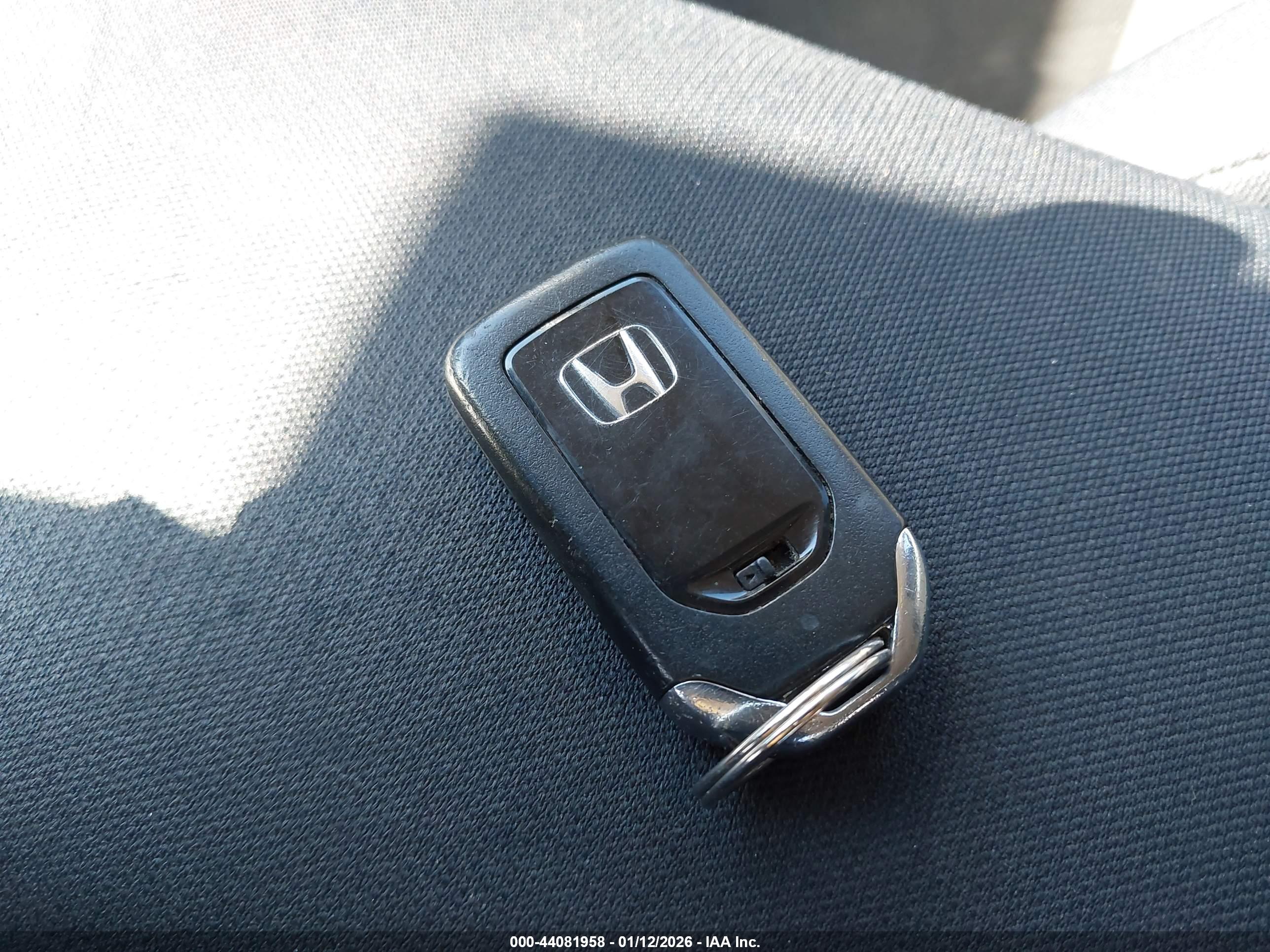 HONDA CR-V image 11