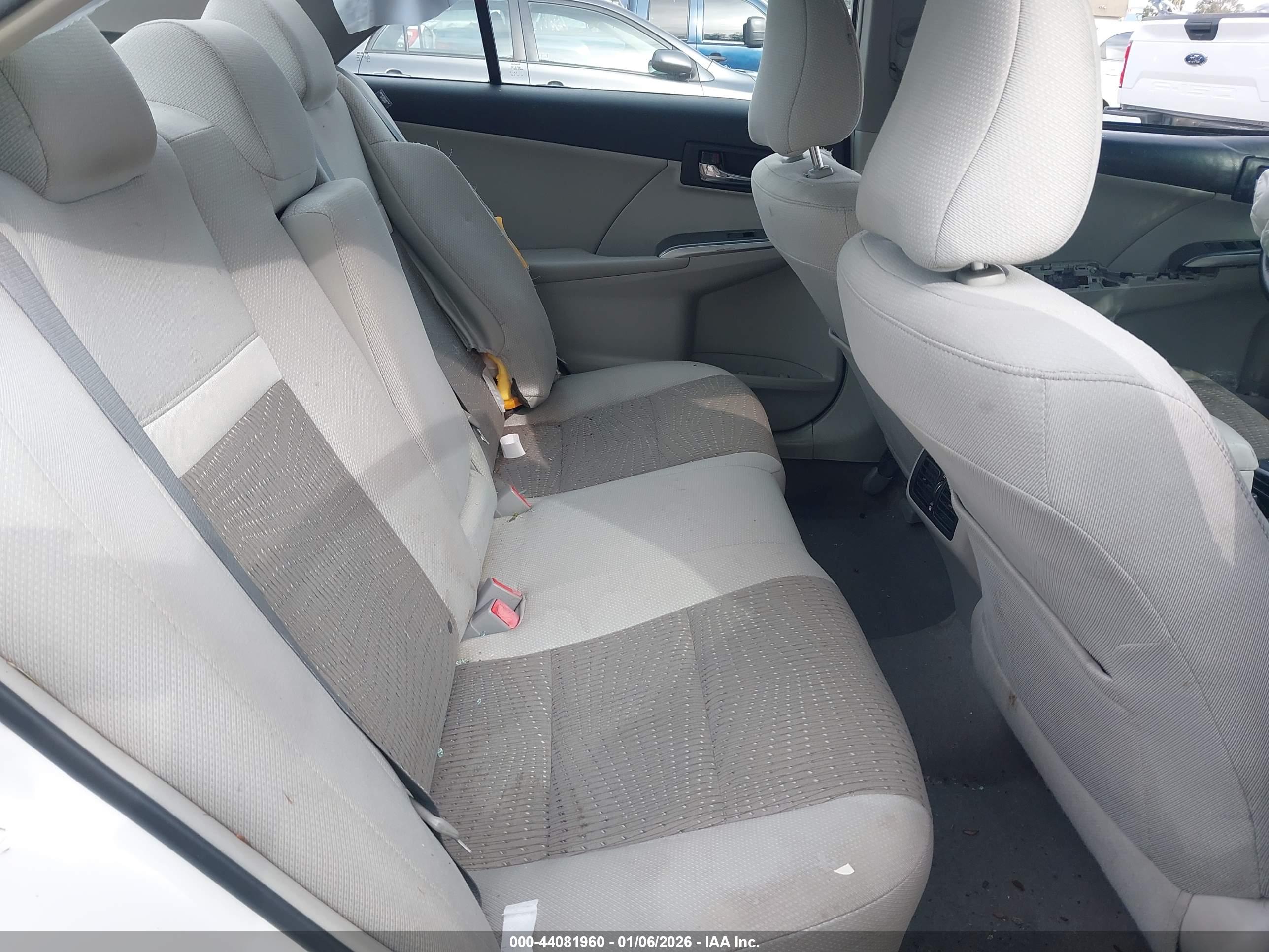 TOYOTA CAMRY image 8