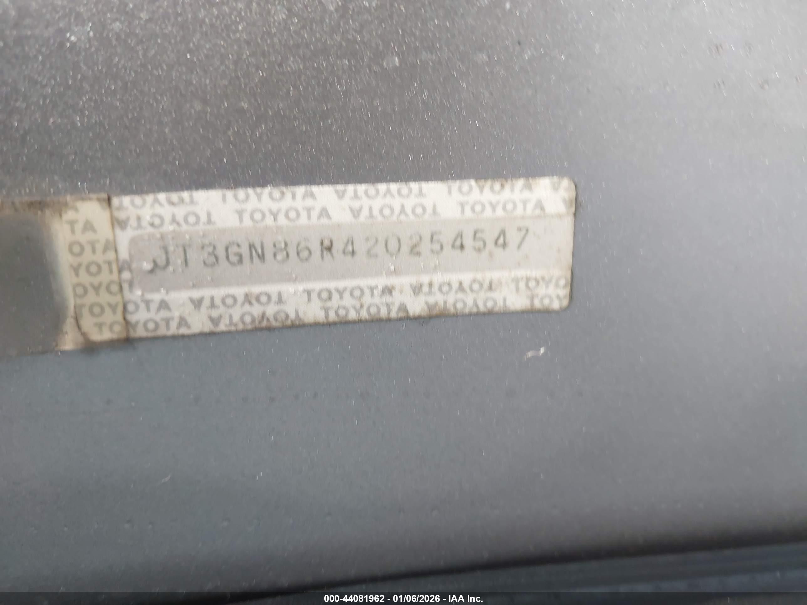 TOYOTA 4RUNNER image 9