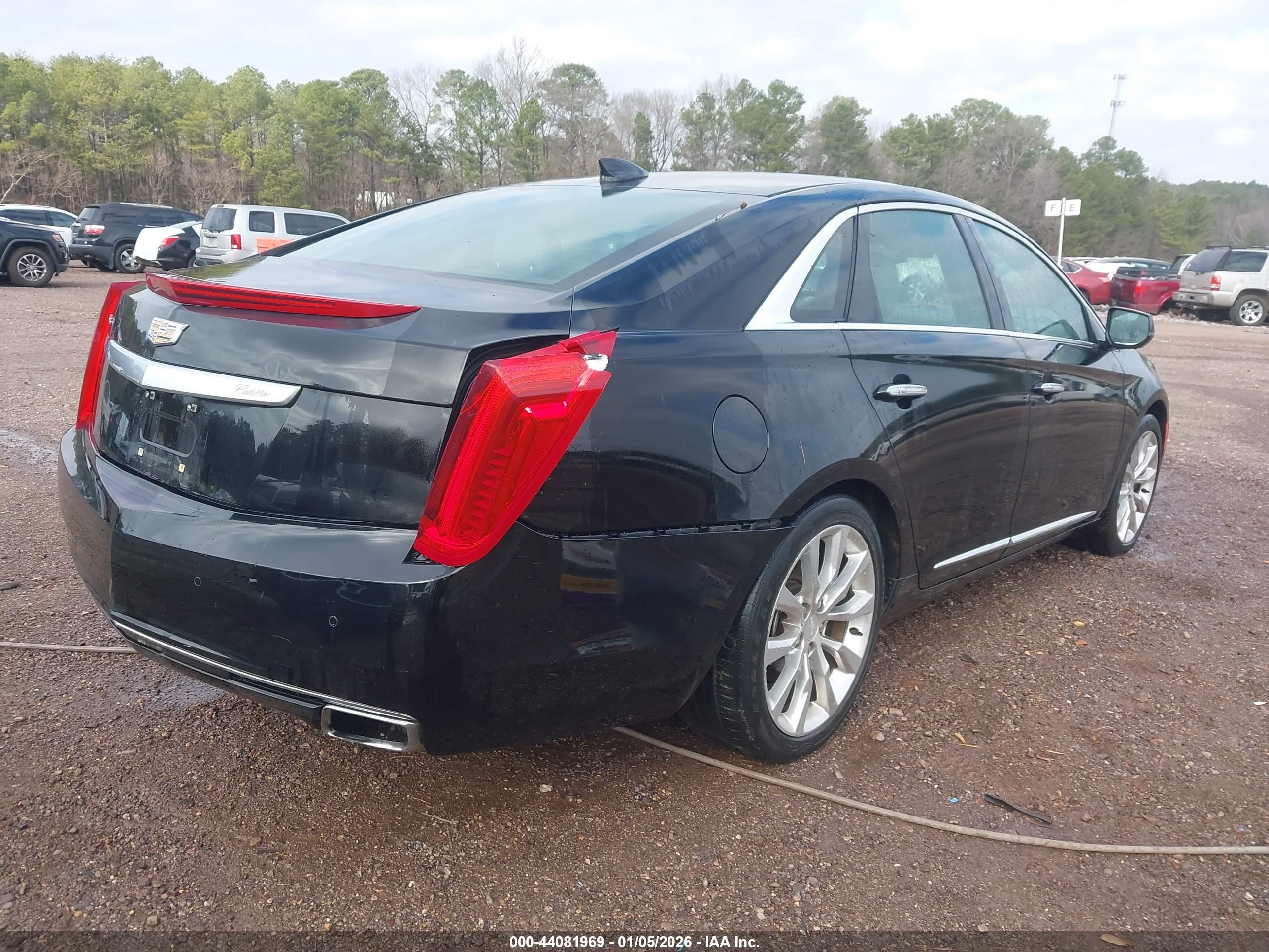CADILLAC XTS image 4