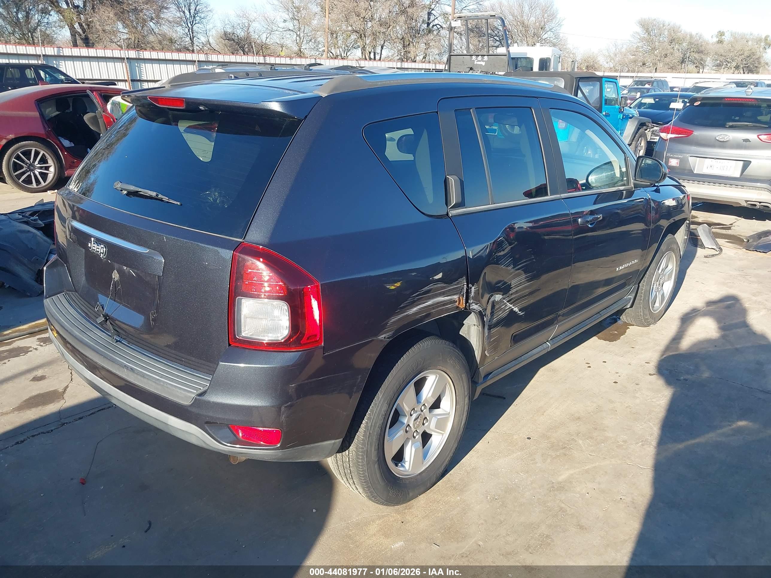 JEEP COMPASS image 4