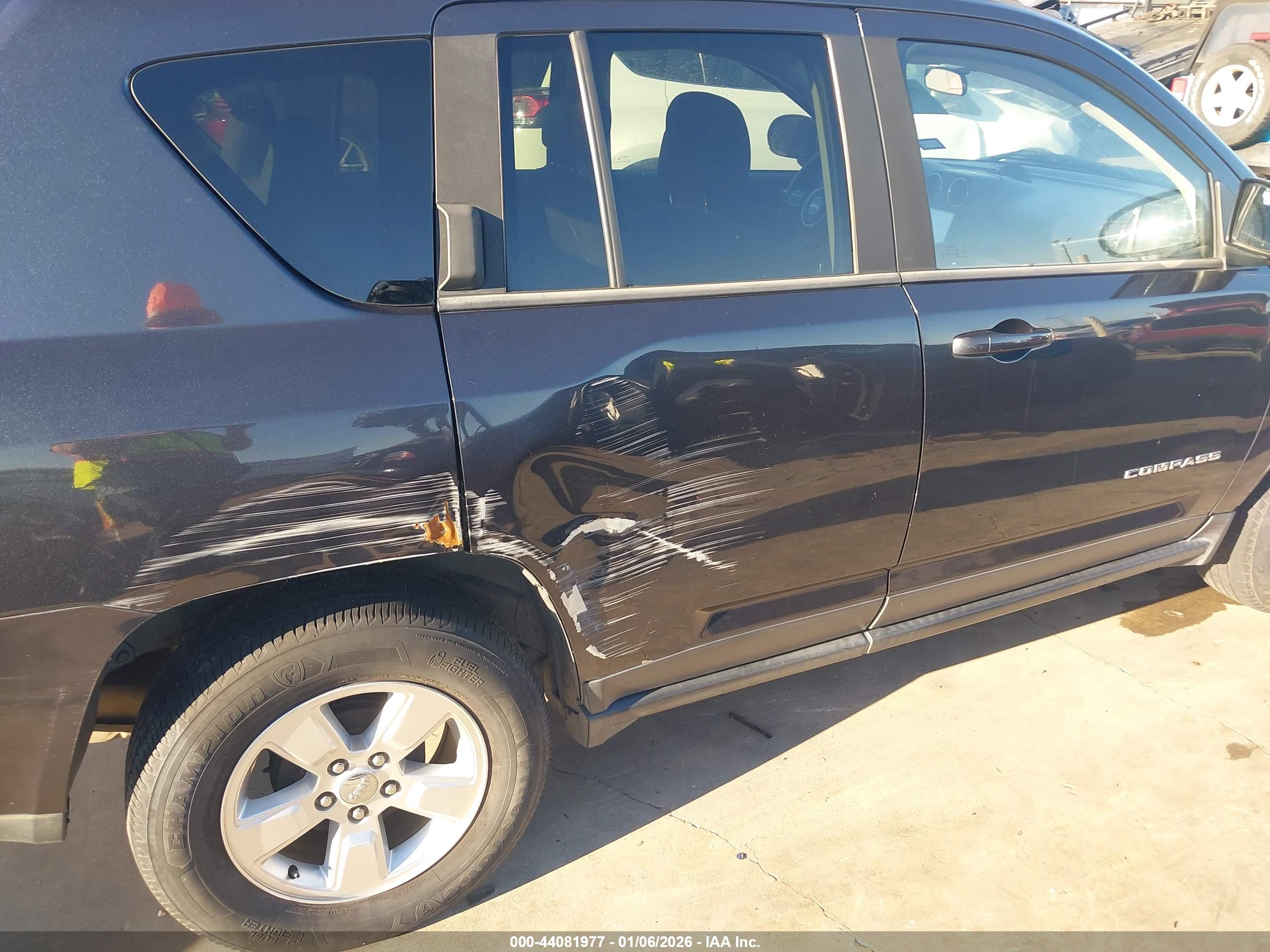 JEEP COMPASS image 6