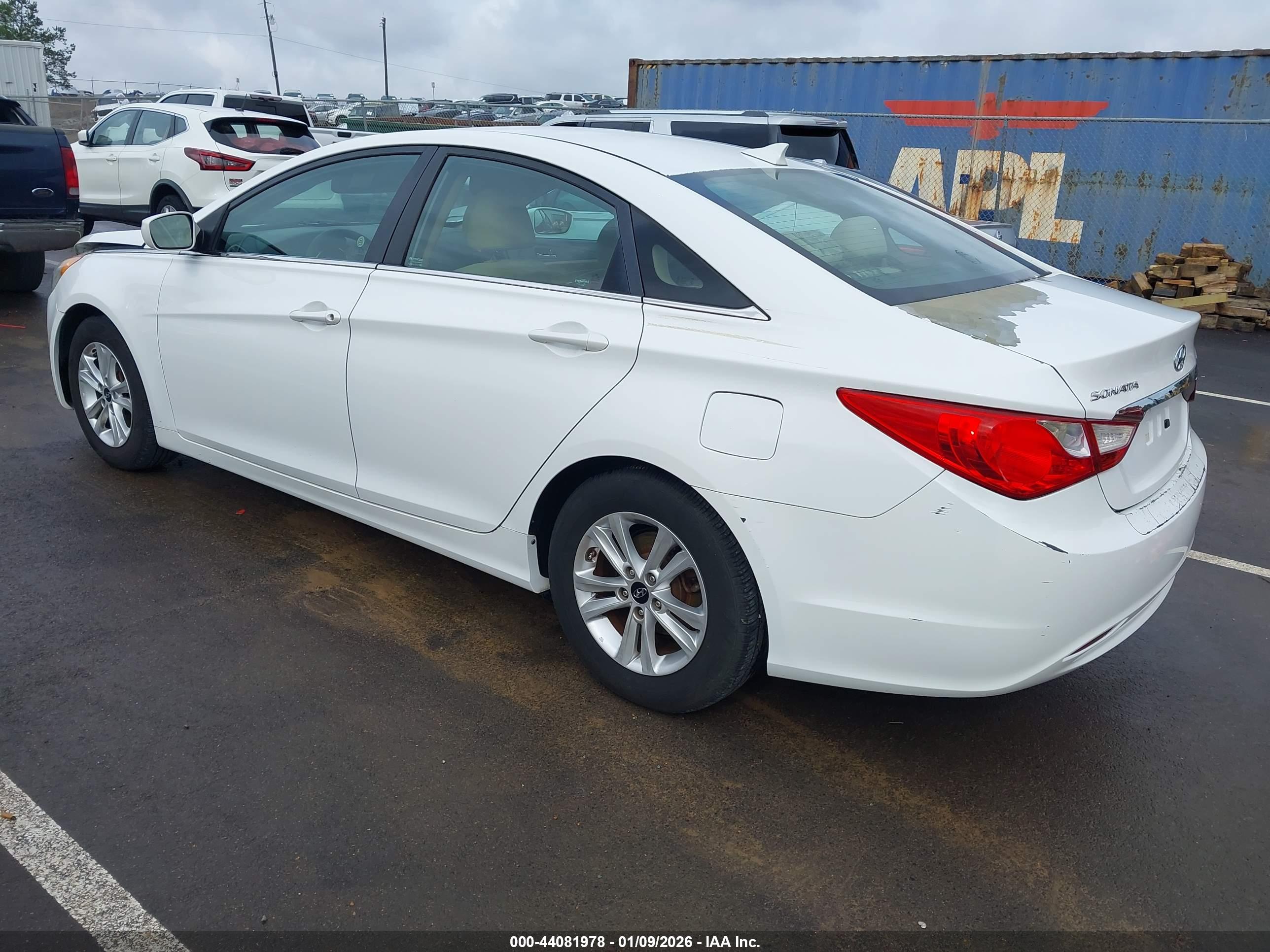 HYUNDAI SONATA image 3