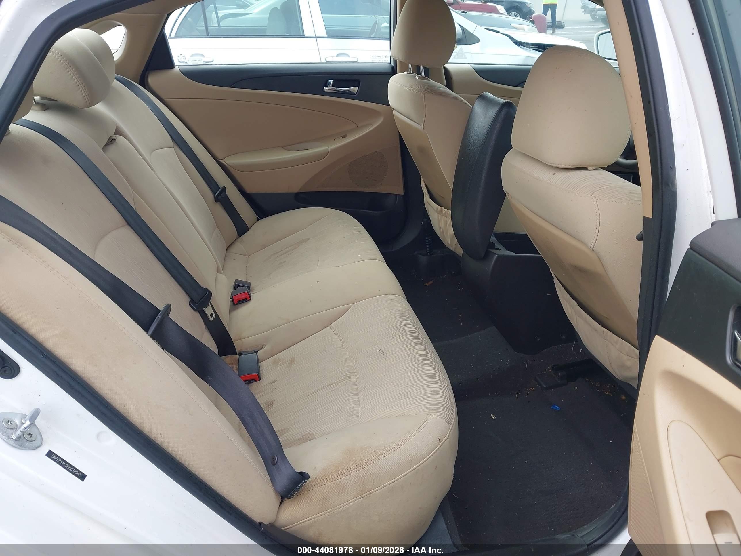 HYUNDAI SONATA image 8