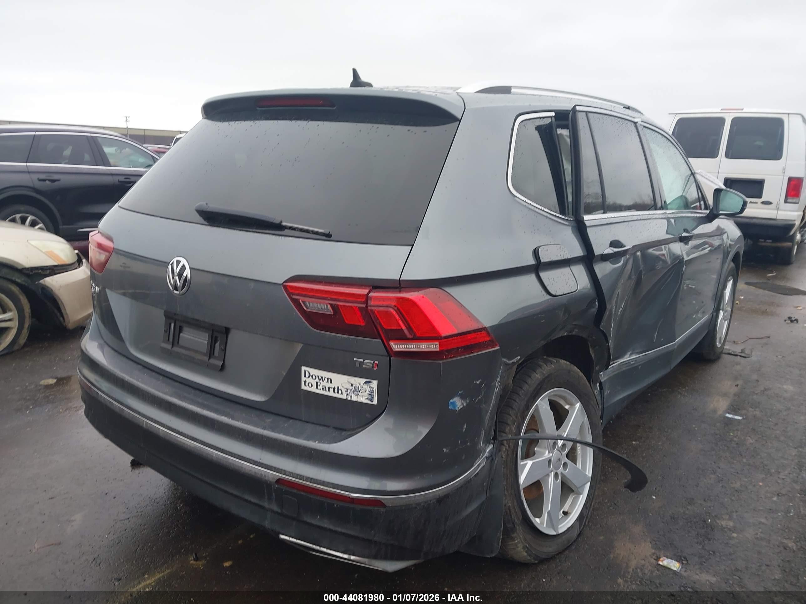 VOLKSWAGEN TIGUAN image 4