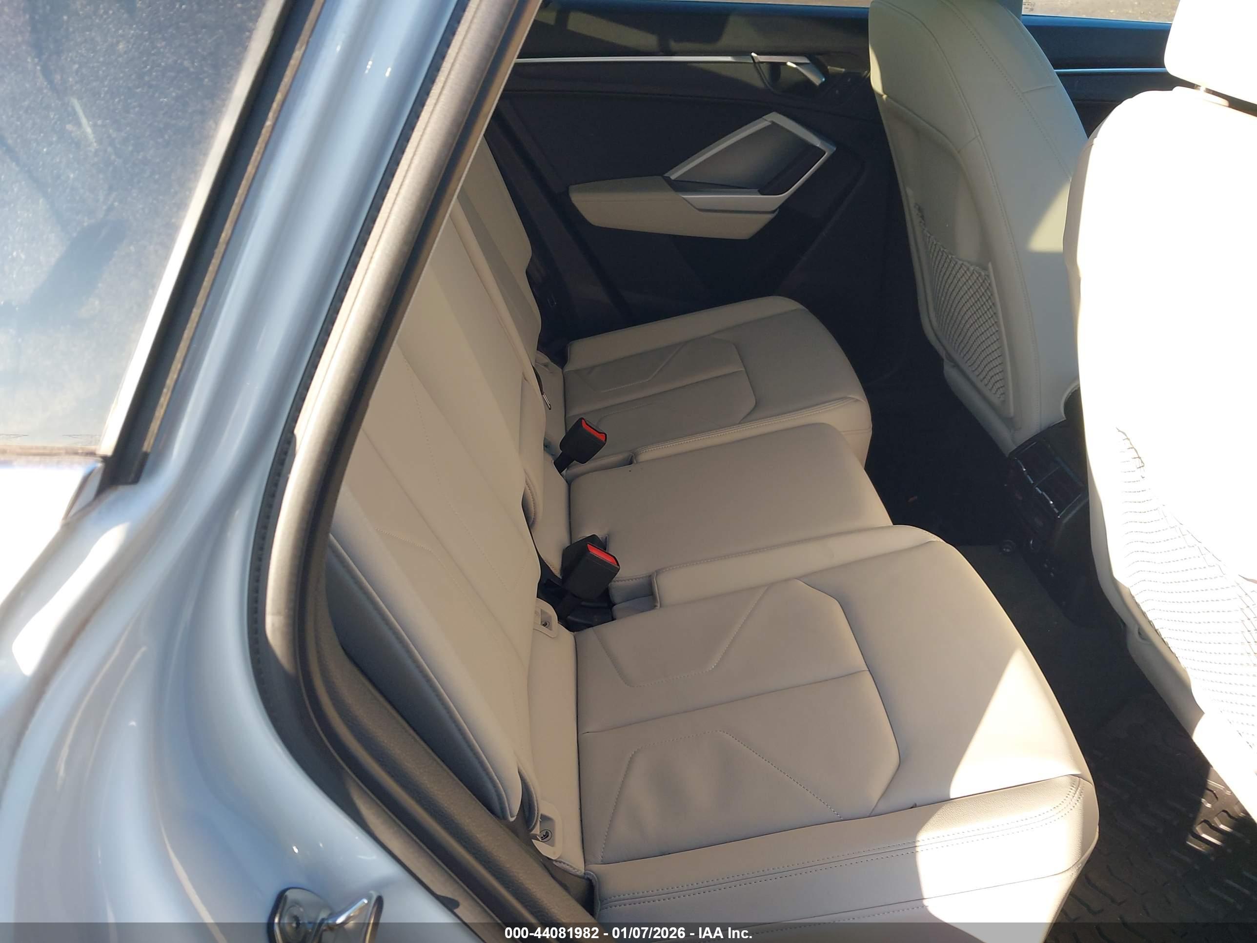 AUDI Q3 image 8