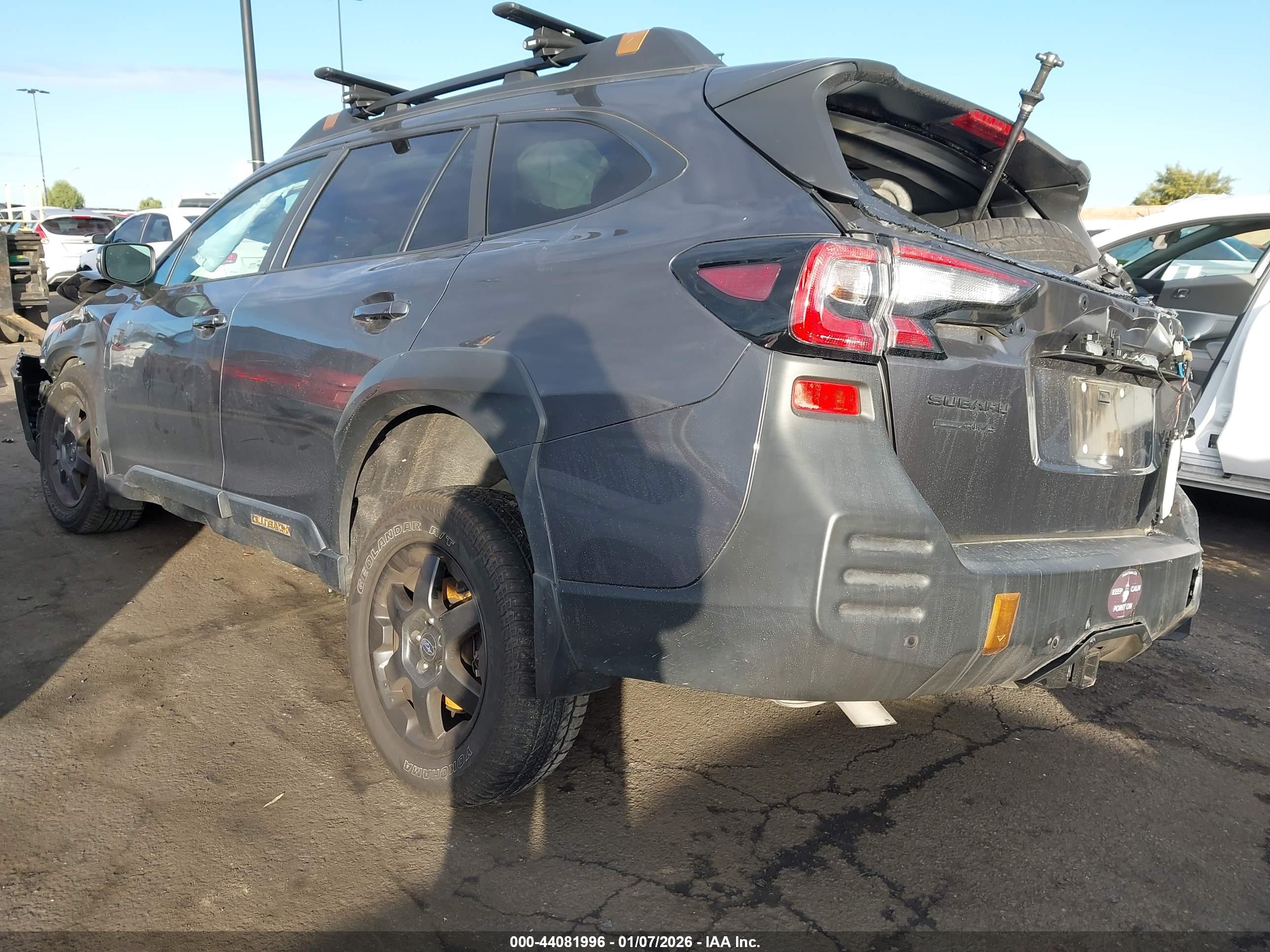 SUBARU OUTBACK image 3