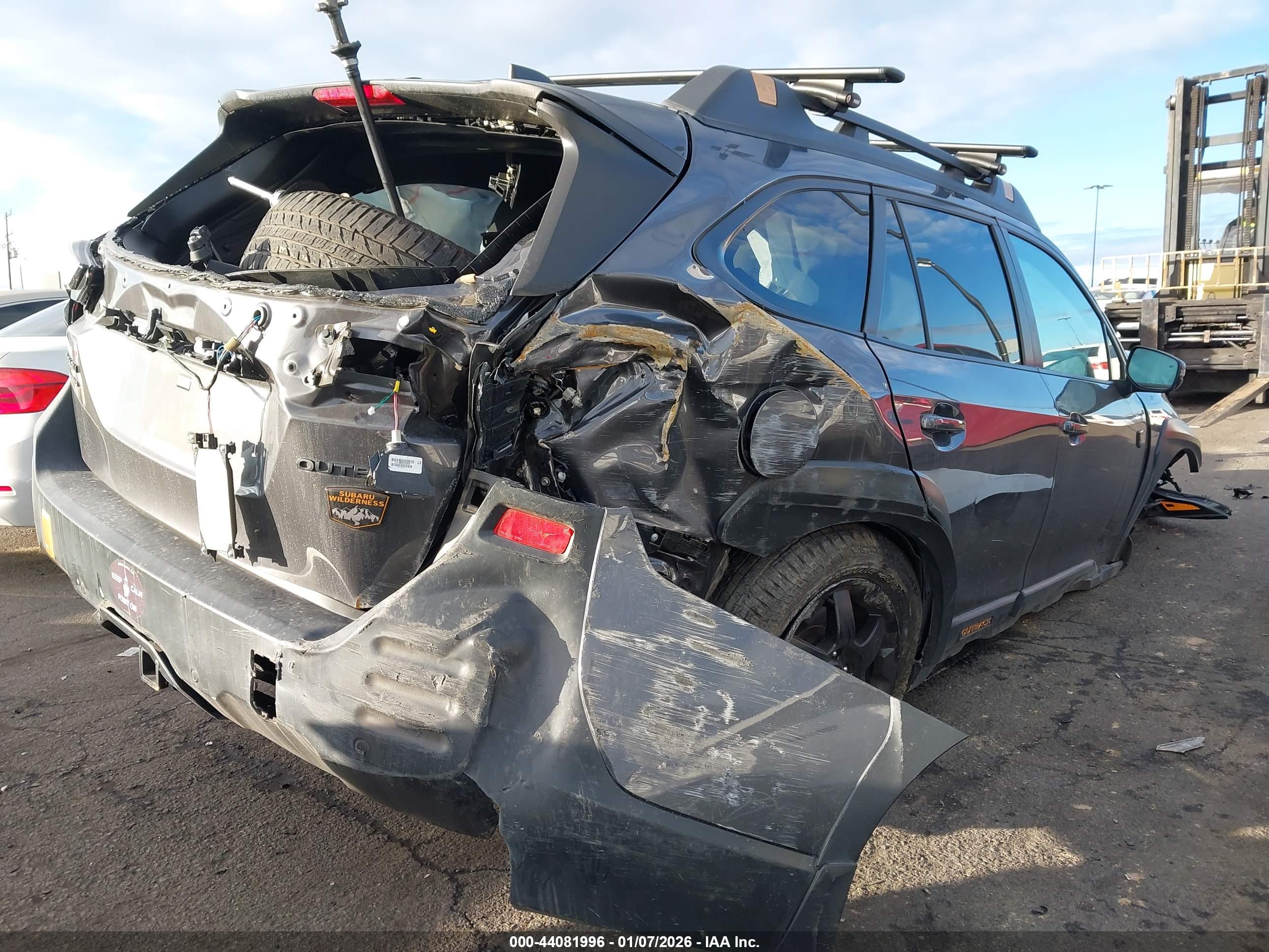 SUBARU OUTBACK image 4