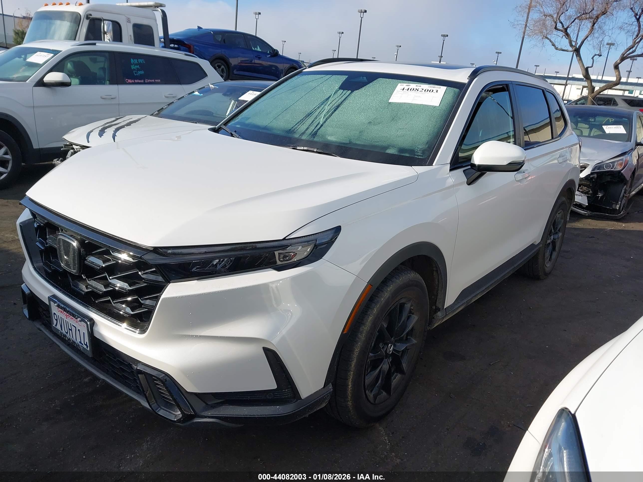HONDA CR-V image 2