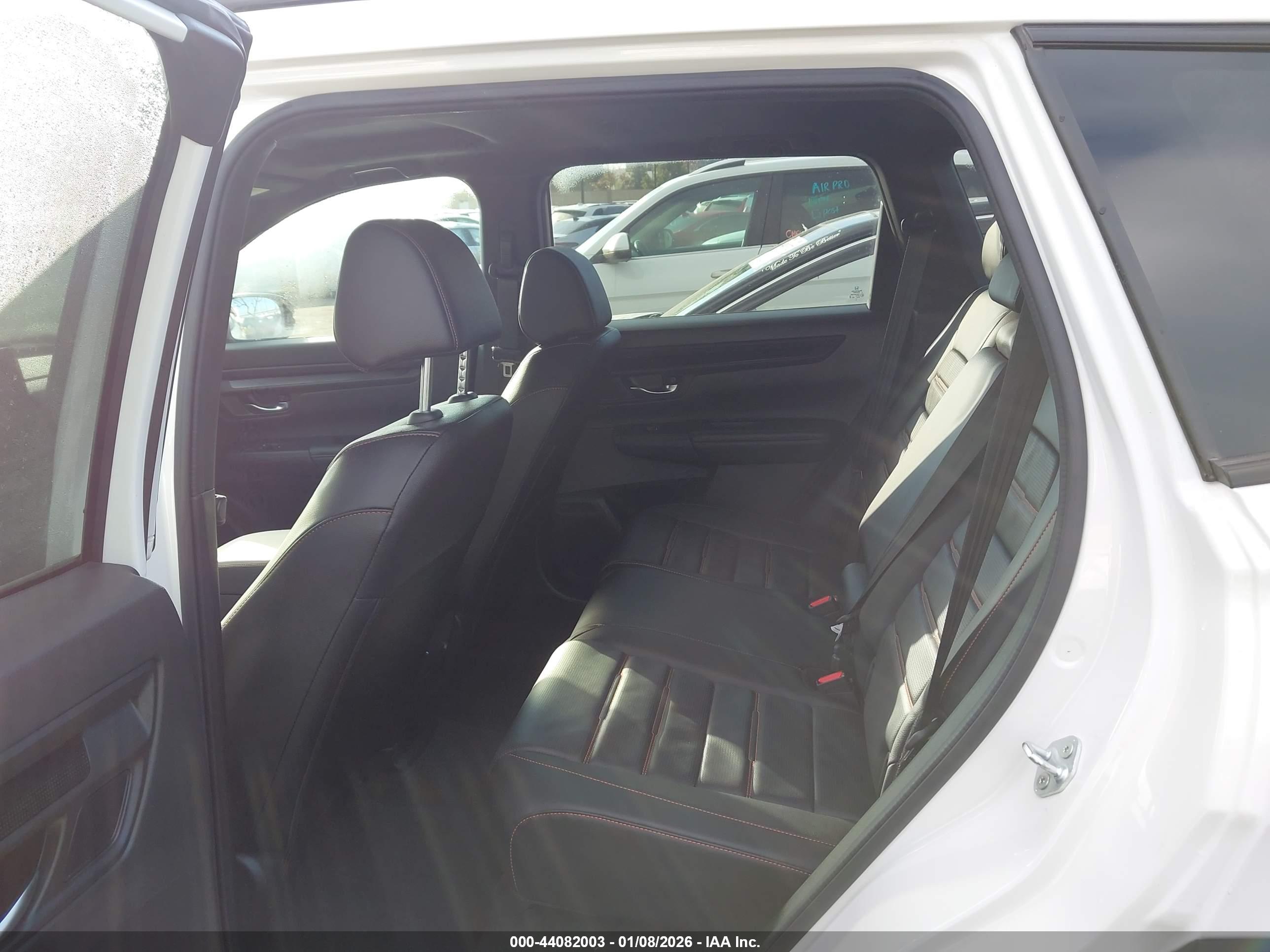 HONDA CR-V image 8