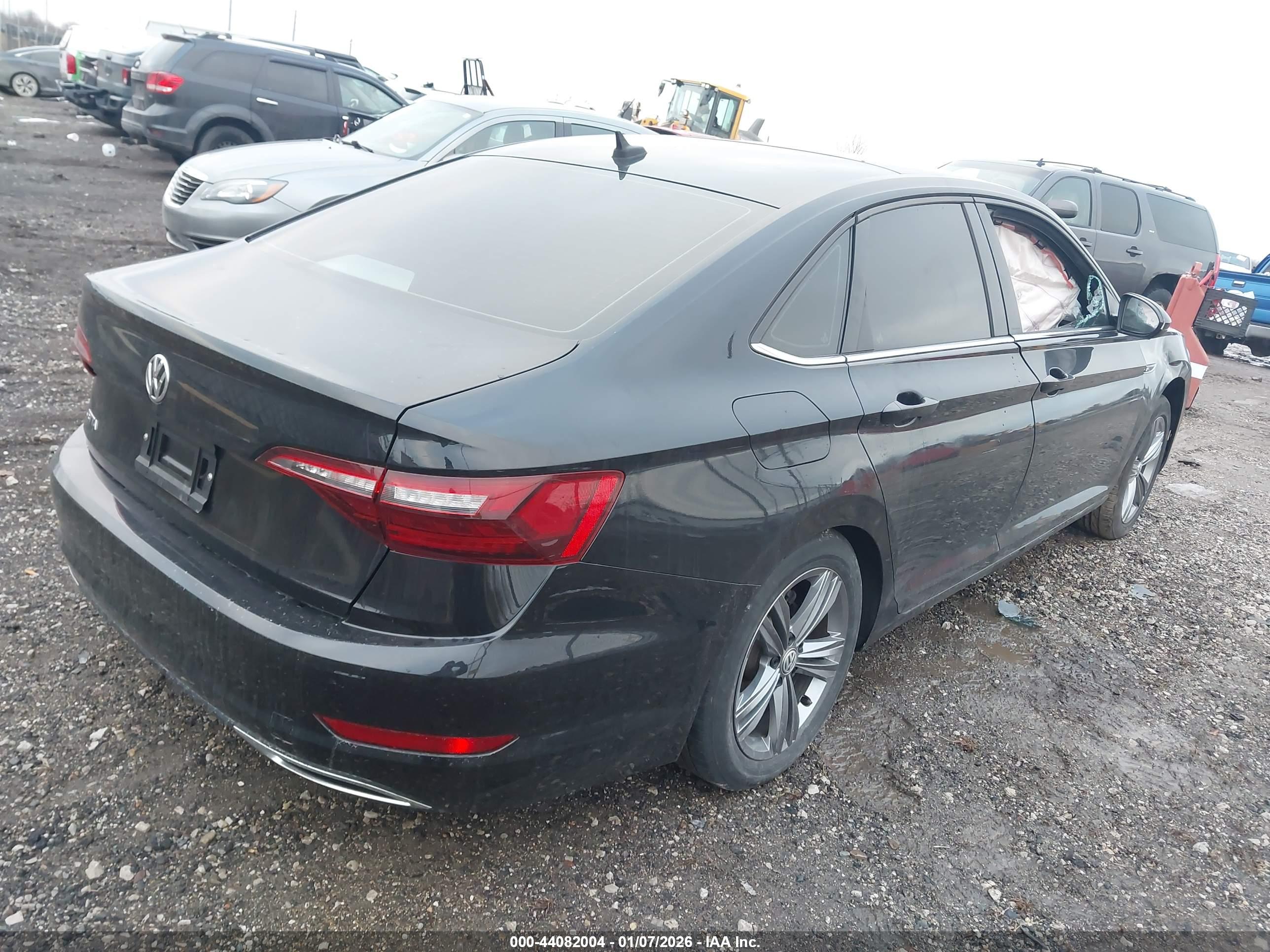 VOLKSWAGEN JETTA image 4