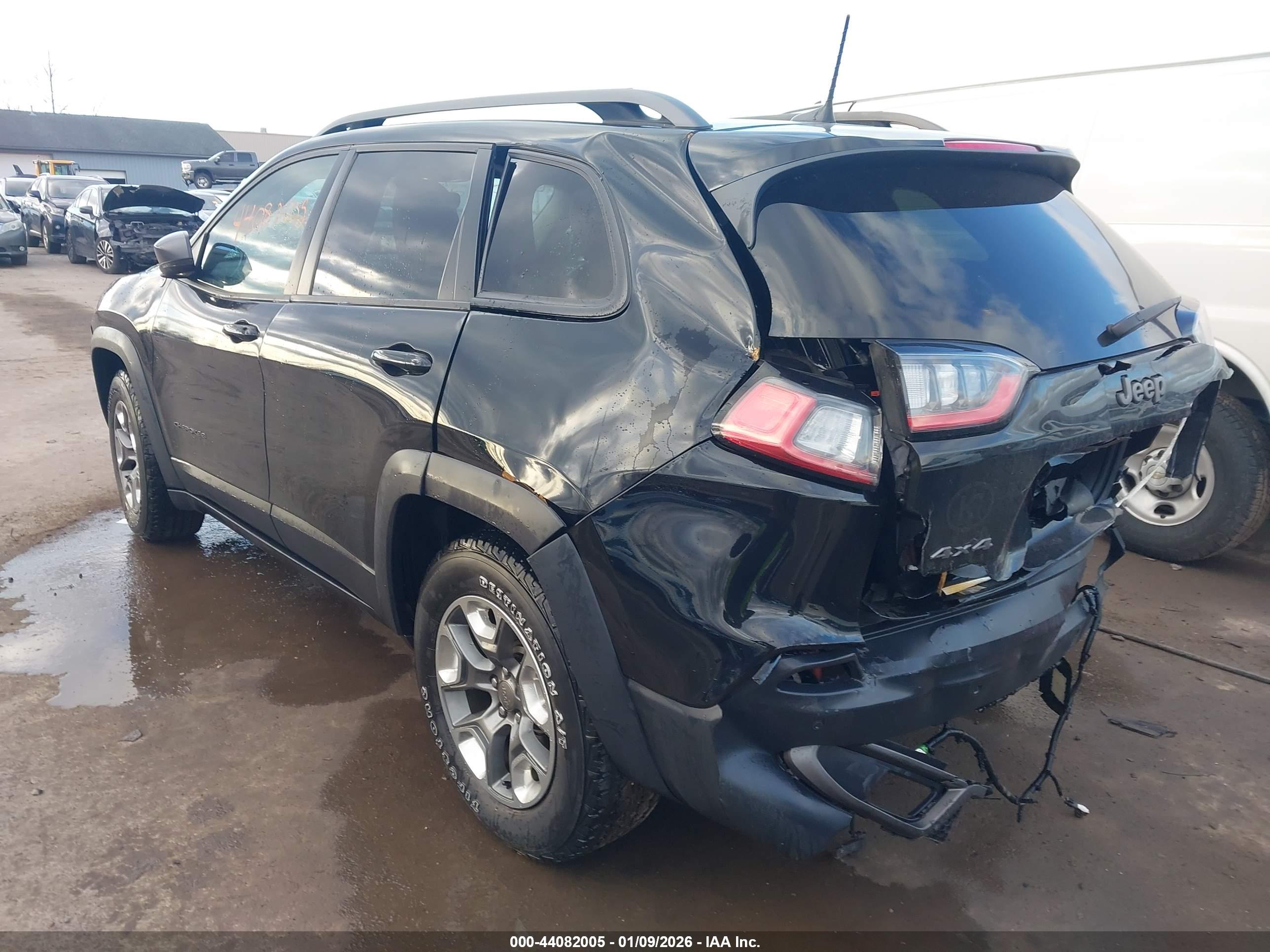 JEEP CHEROKEE image 3