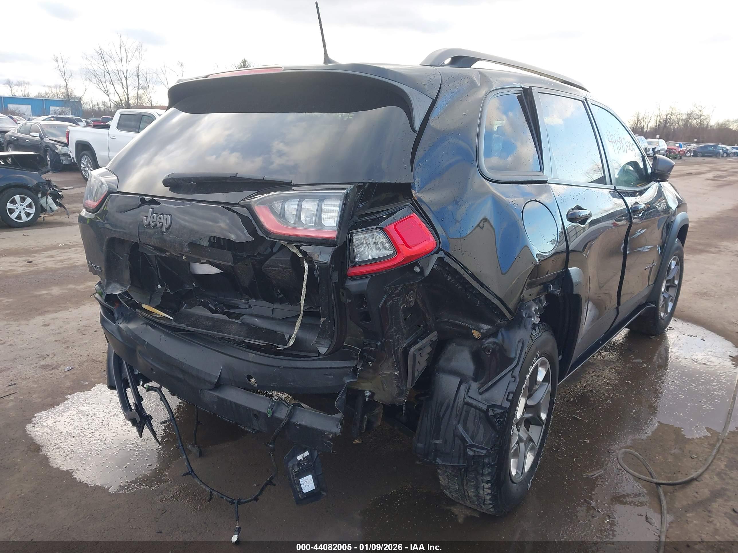 JEEP CHEROKEE image 6