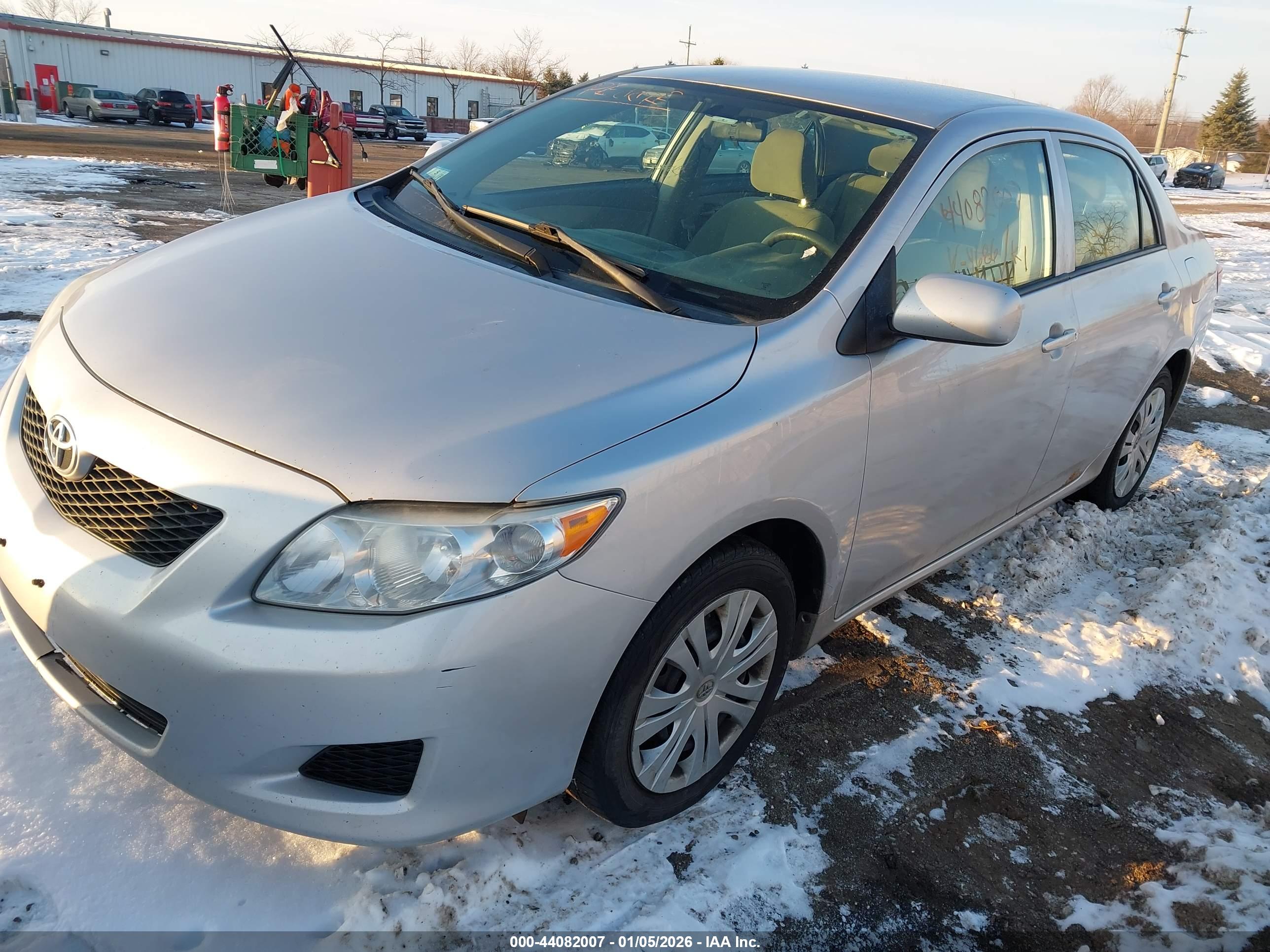TOYOTA COROLLA image 2
