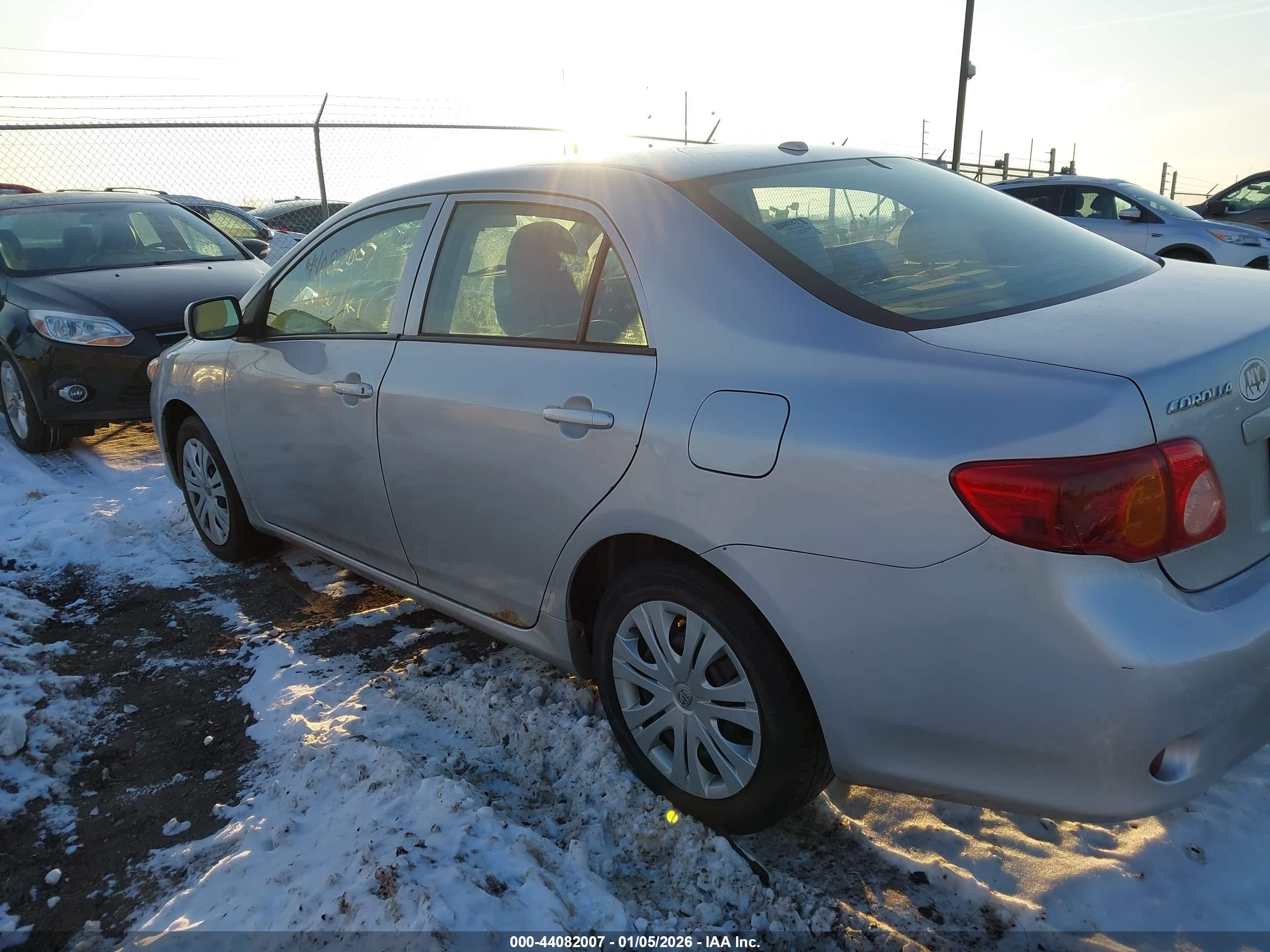 TOYOTA COROLLA image 3