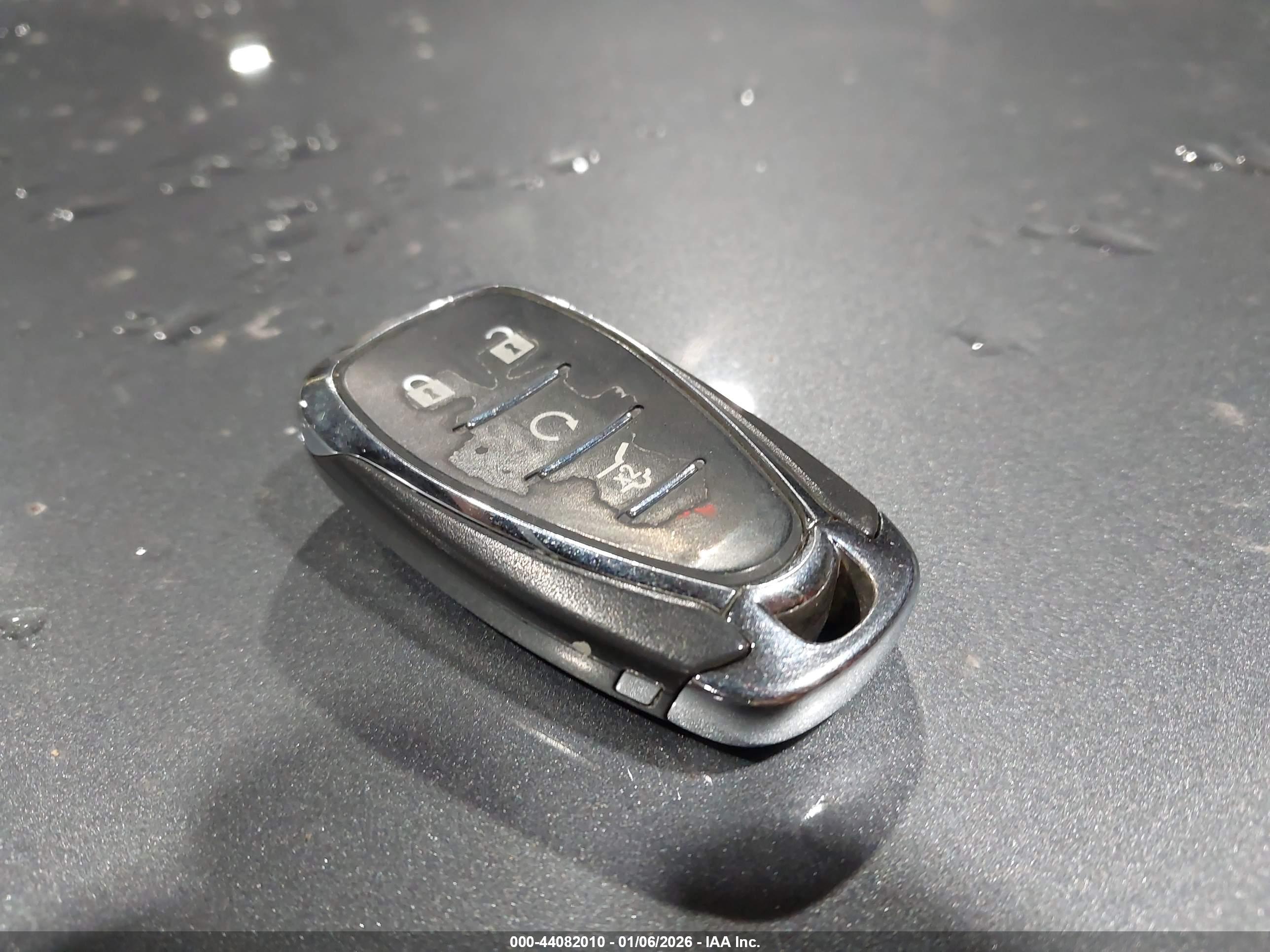 CHEVROLET TRAVERSE image 11