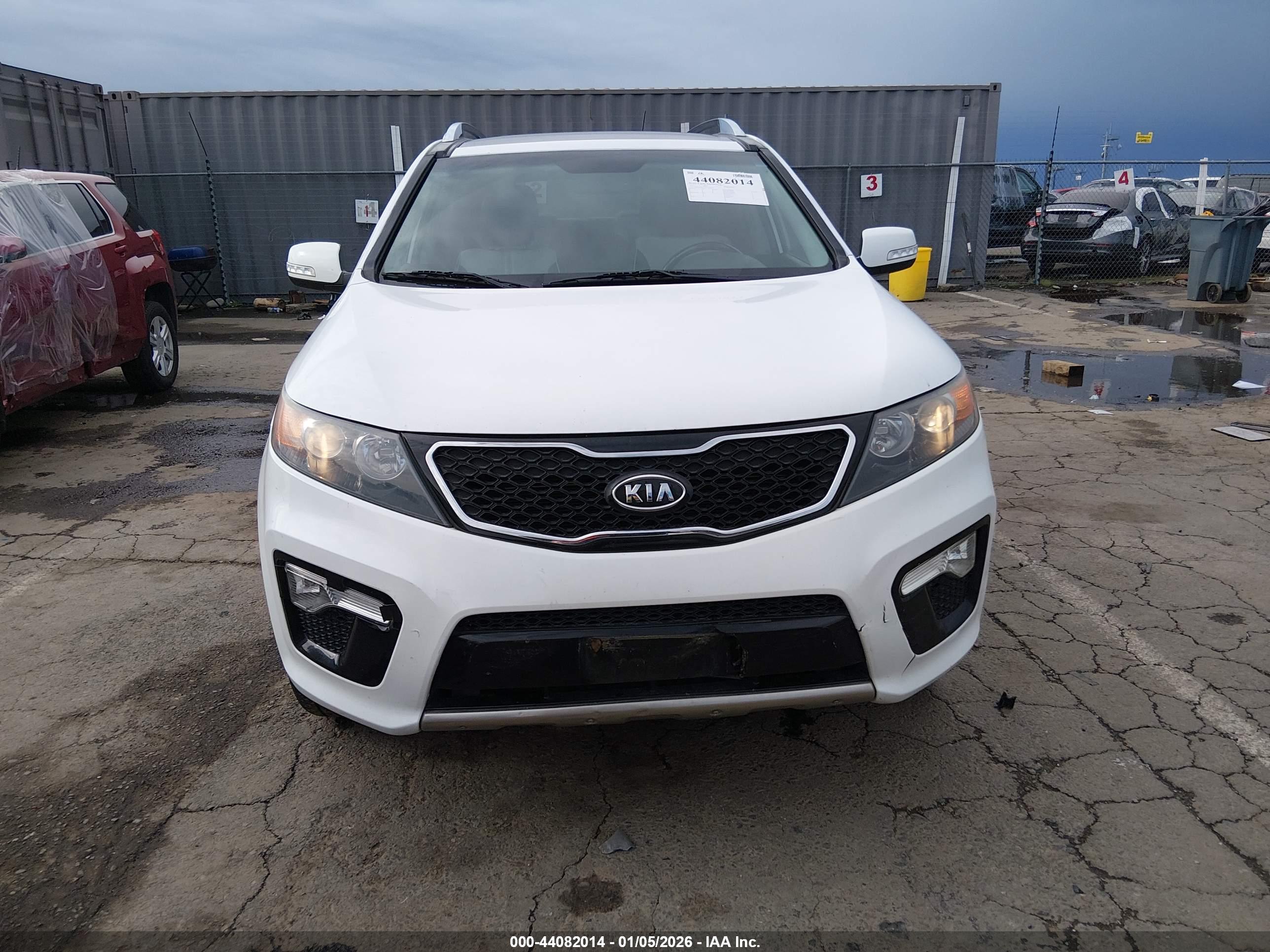 KIA SORENTO image 6