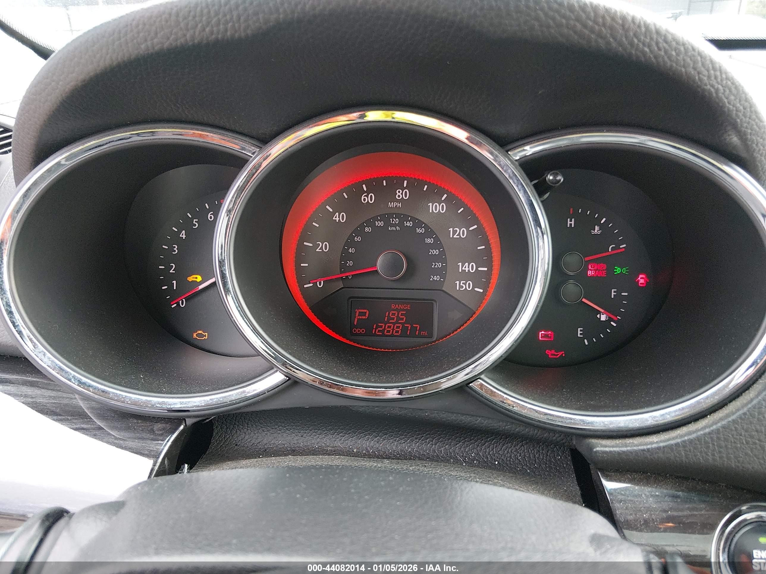 KIA SORENTO image 7