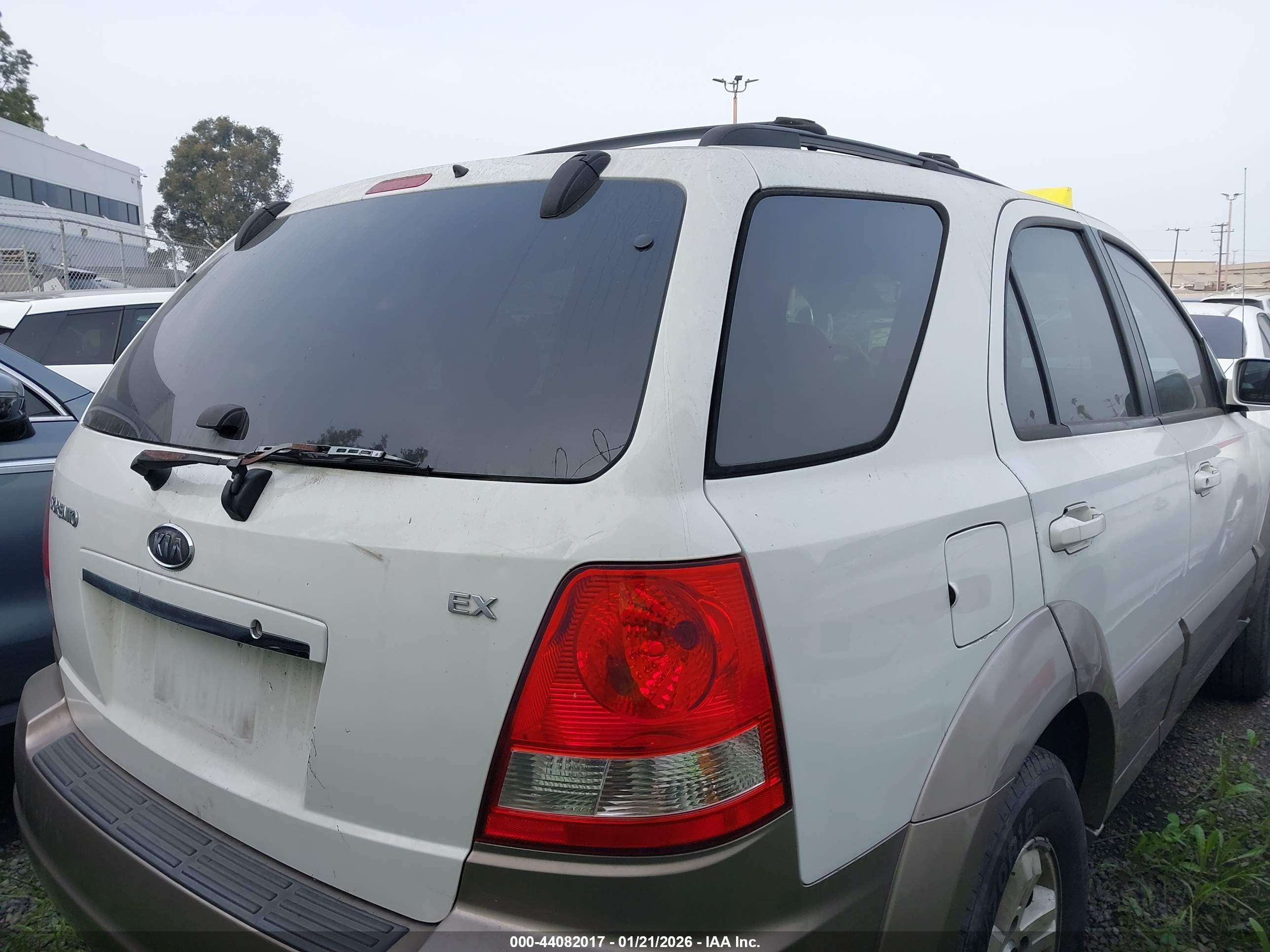 KIA SORENTO image 4