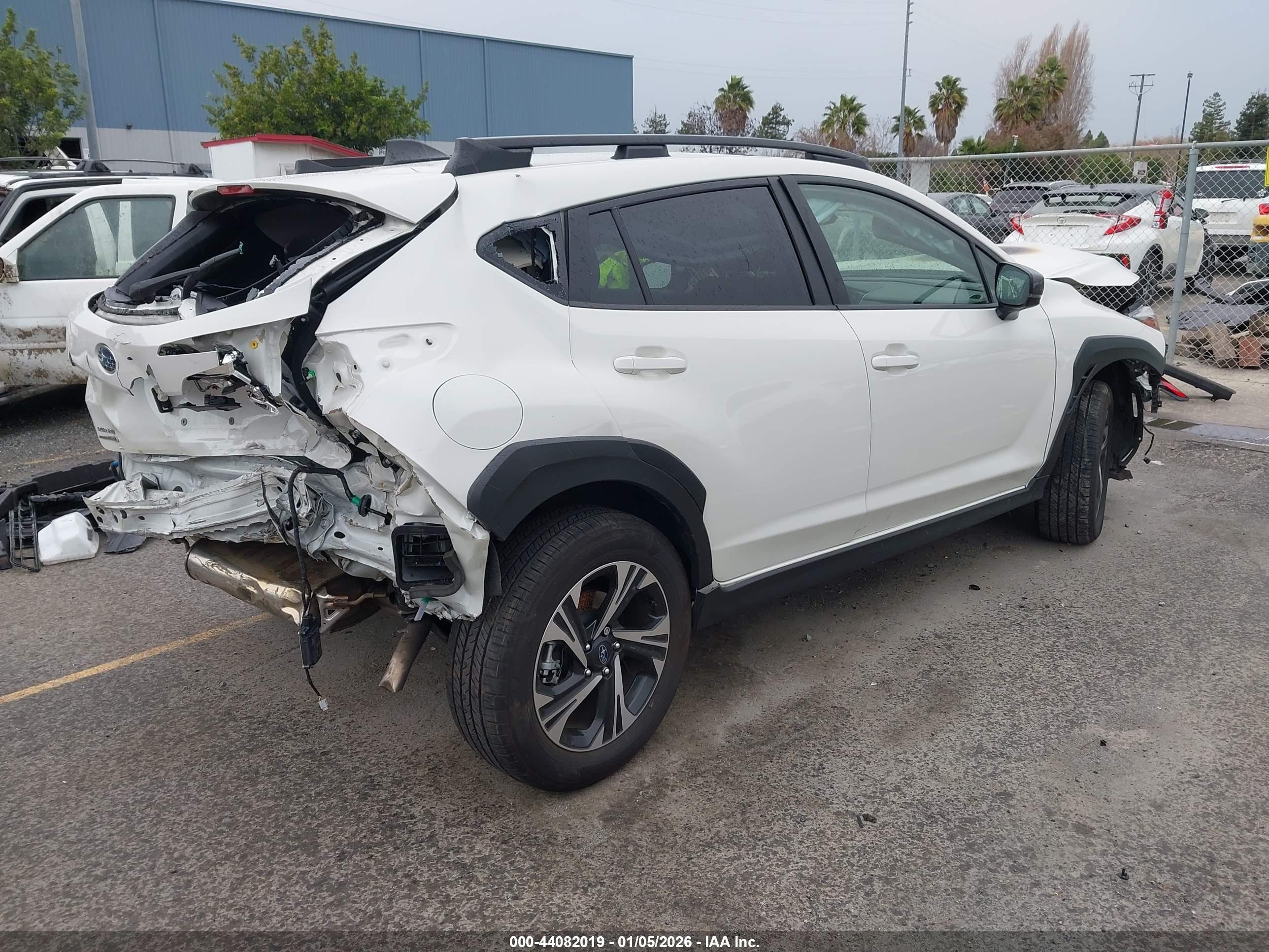 SUBARU CROSSTREK image 4